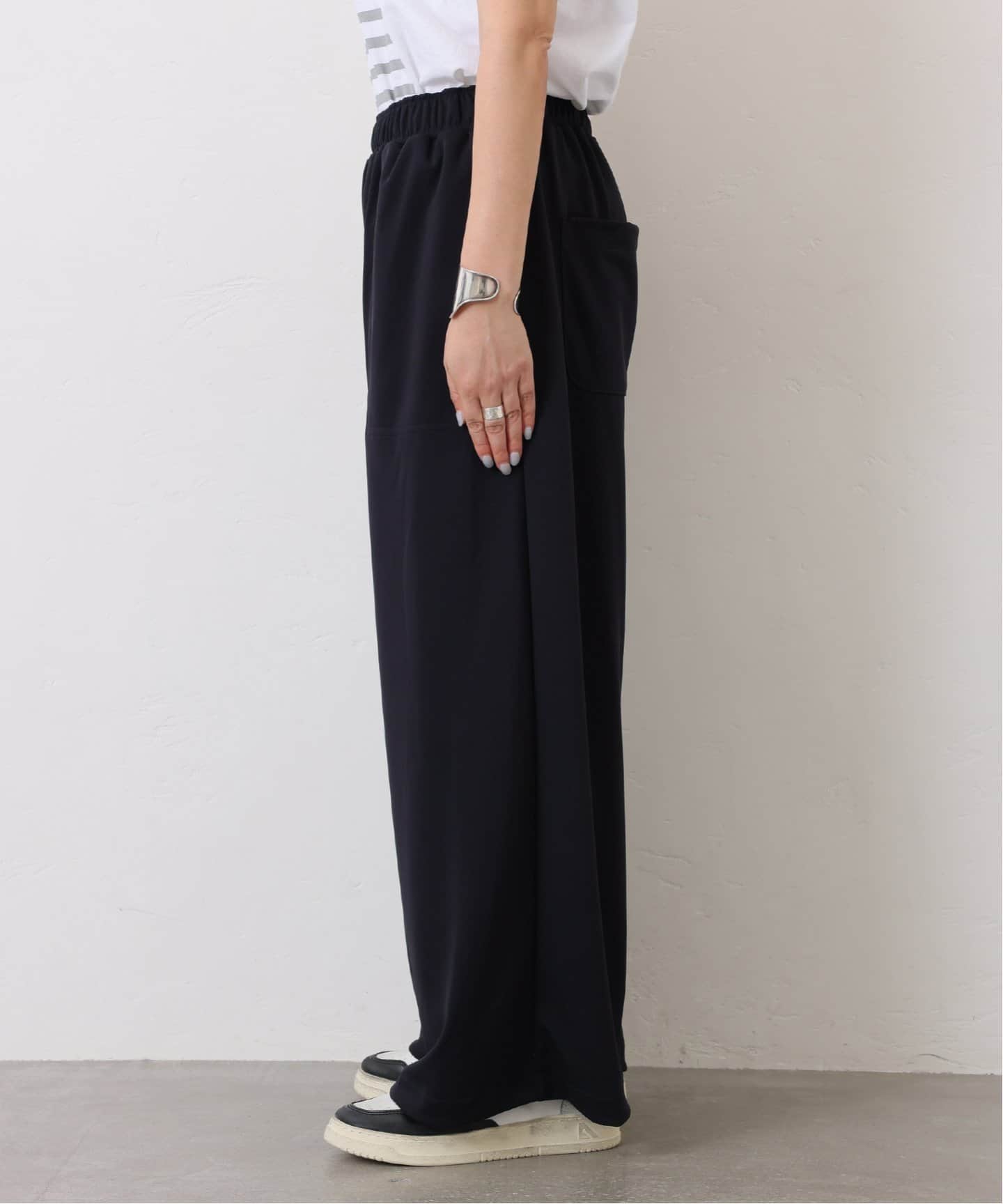 journal standard luxe
ビッグチノ リラックス ワイドパンツ（ジャージ／トラックパンツ）｜journal