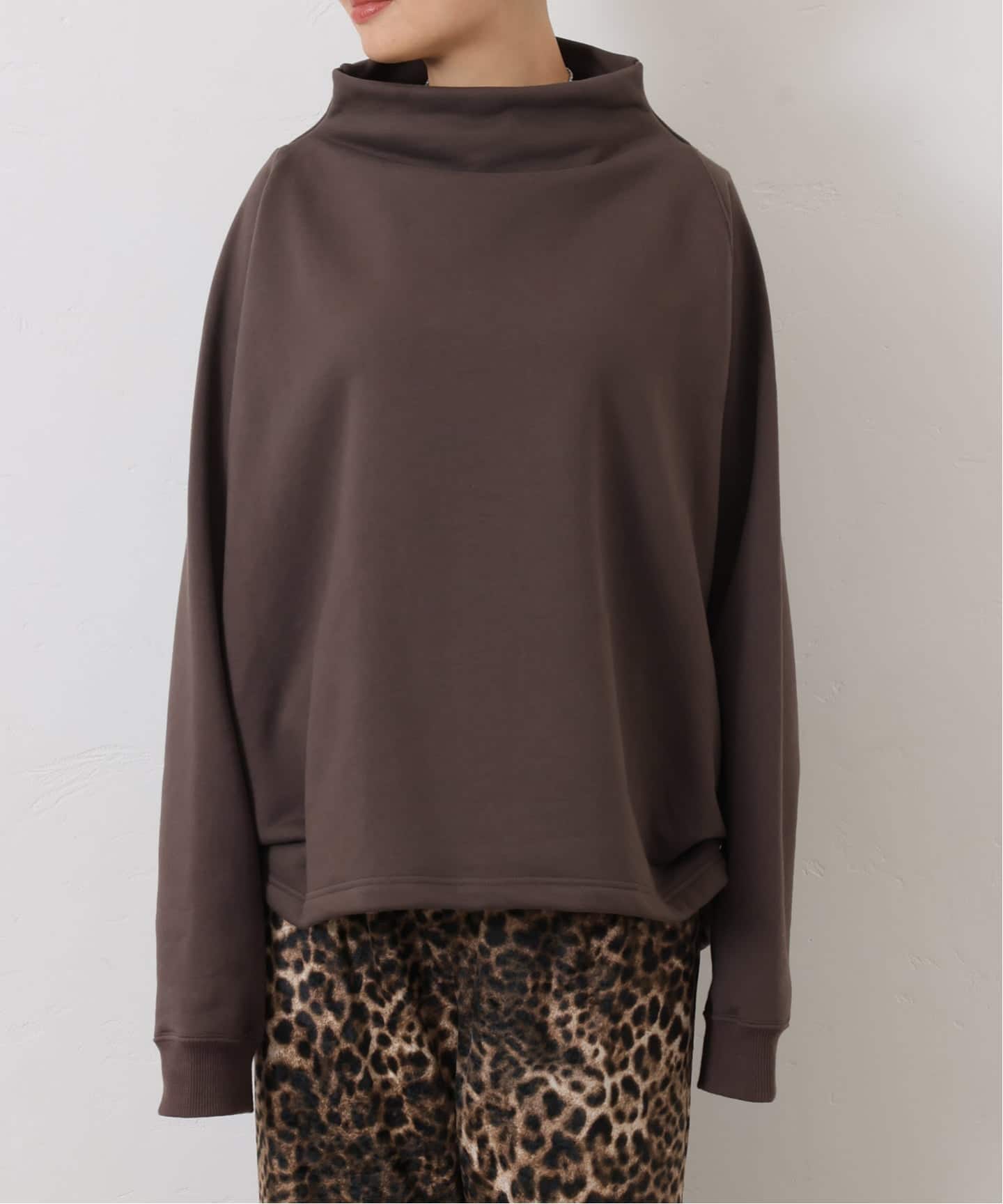 ジャーナルスタンダードラックス | COGTHEBIGSMOKE SWEAT COGTHEBIGSMOKE】 MELINA BOTTLE NECK SWEATS（スウェット