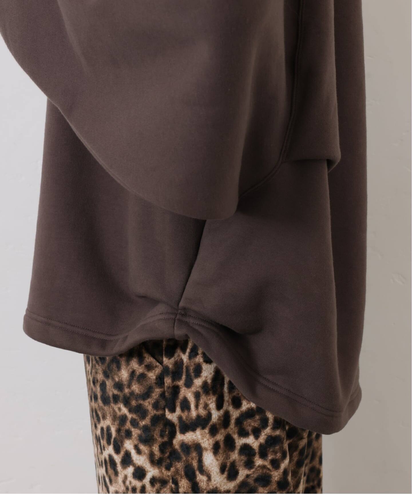 予約》【COGTHEBIGSMOKE】 MELINA BOTTLE NECK SWEATS
