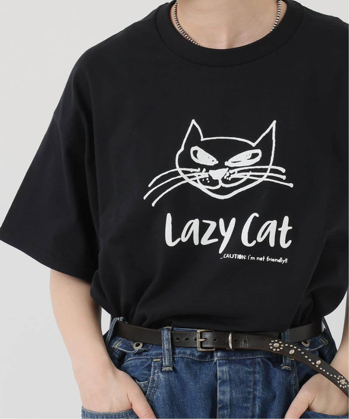 追加》CHIMALA LAZY CAT TEE (NEW)（Tシャツ／カットソー