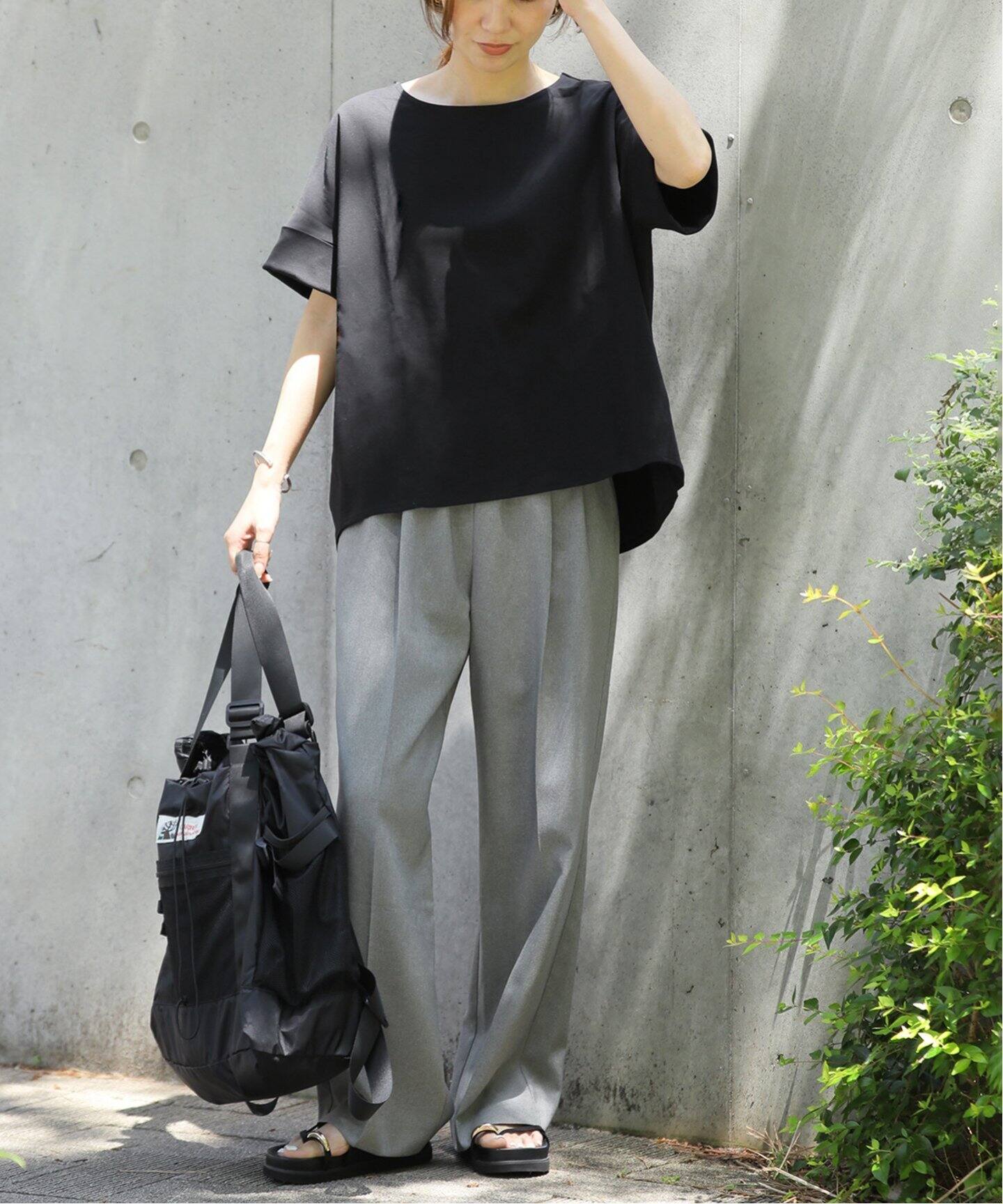 追加》ADDICTポンチクルーネックタックプルオーバー（Tシャツ