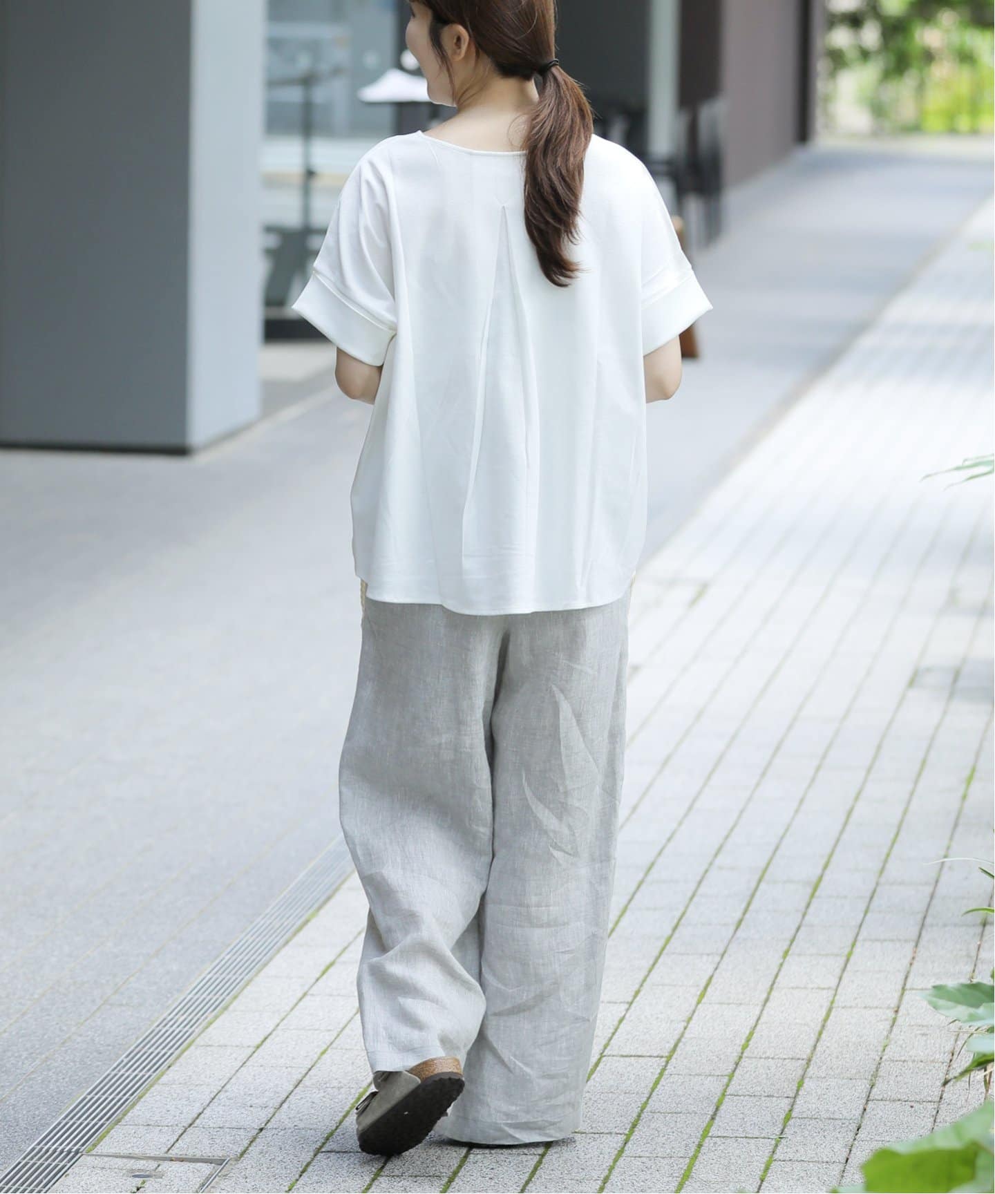 新品♡ジャーナルスタンダード ADDICTポンチクルーネックタックプルオーバー白 追加2》ADDICTポンチクルーネックタックプルオーバー（Tシャツ