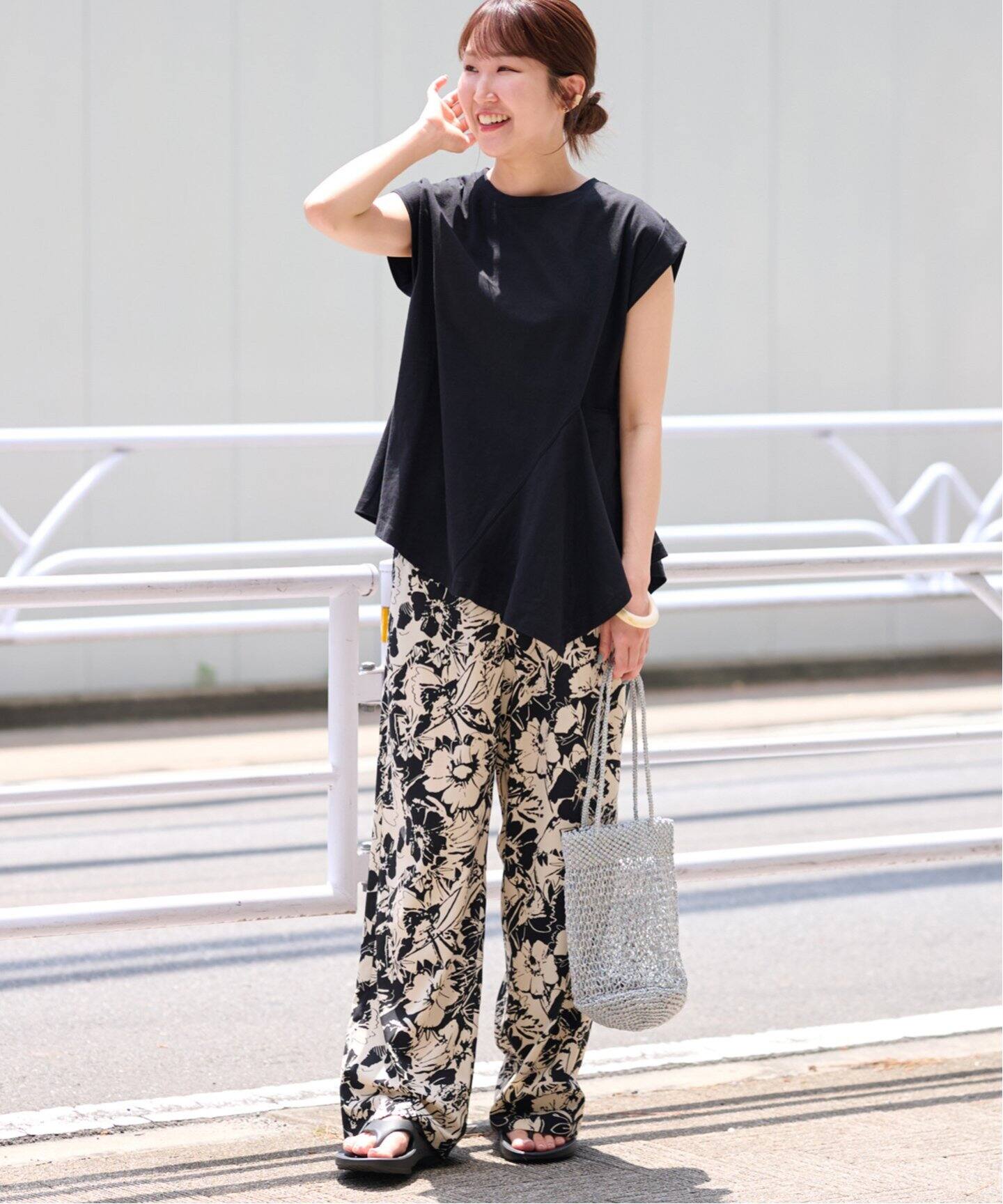 アシンメトリーヘムプルオーバー アシンメトリーヘム ハーフスリーブ プルオーバー（Tシャツ