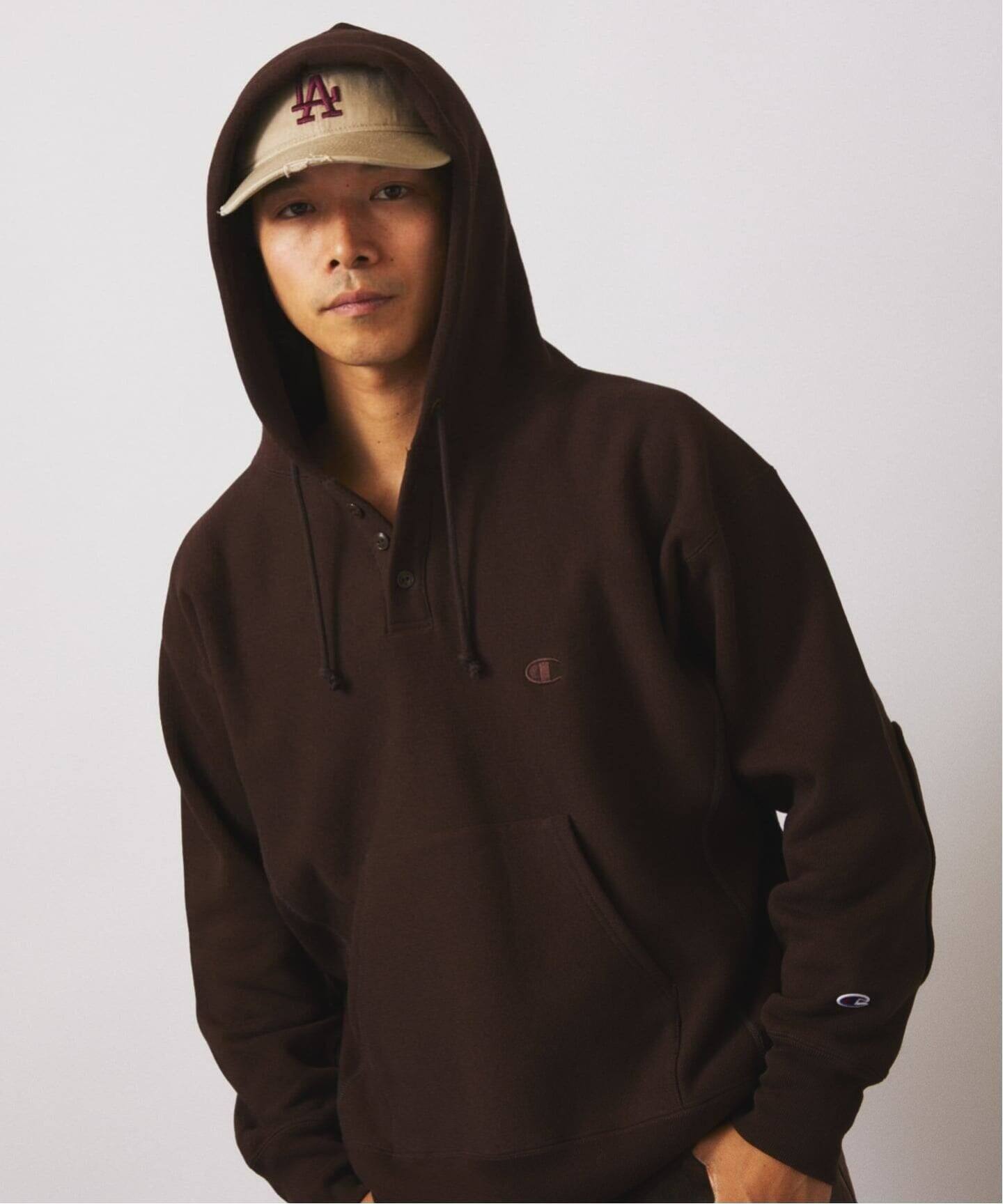 CHAMPION / チャンピオン 別注 R/W エルボーパッチ ヘンリーネック