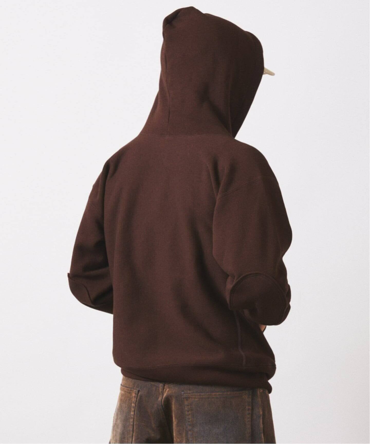 スピックアンドスパン　チャンピオン　パーカー　新品未使用品　ダークブラウン　L Champion（チャンピオン） プルオーバーパーカー LARGE ダークブラウン