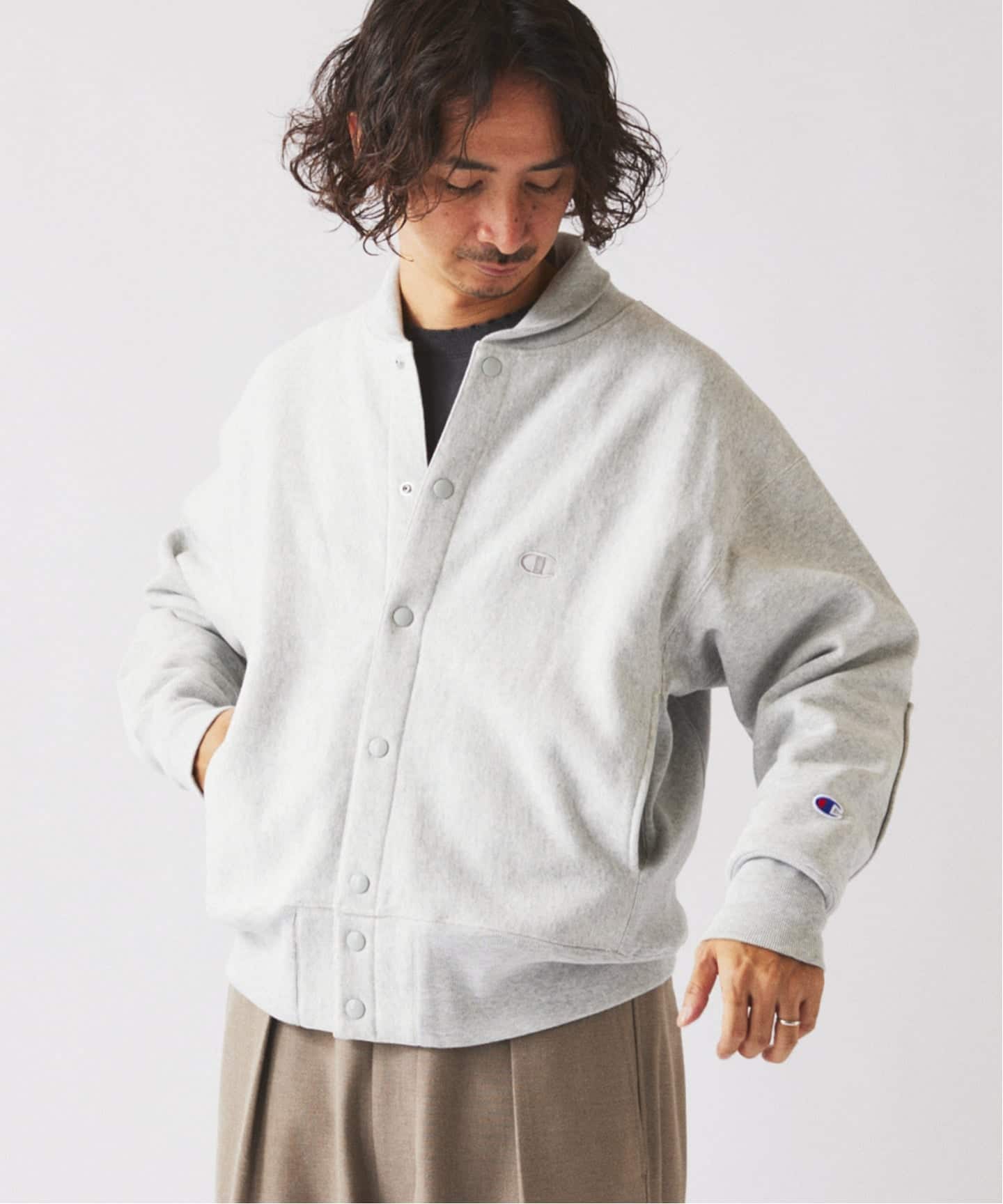 CHAMPION / チャンピオン 別注 R/W エルボーパッチ スナップ