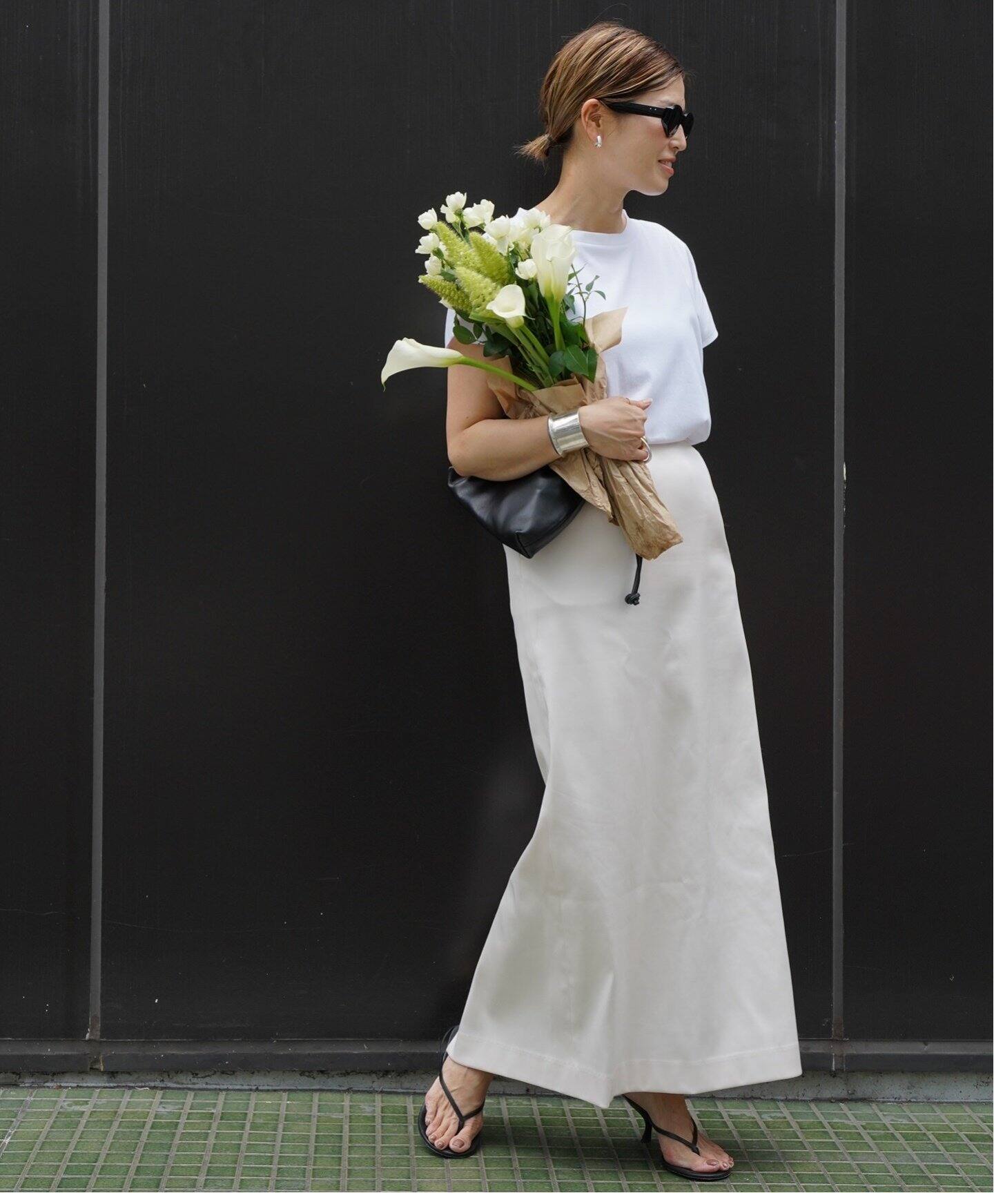 【美品】23SS Deuxieme Classe CELERI フレアーTシャツ Deuxieme Classe 【CELERI/セルリ】Flare Tee レディース