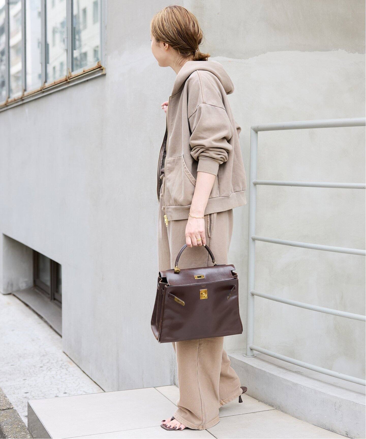 ASHER LA/アッシャー エルエー】 Rosie Hoodie（スウェット