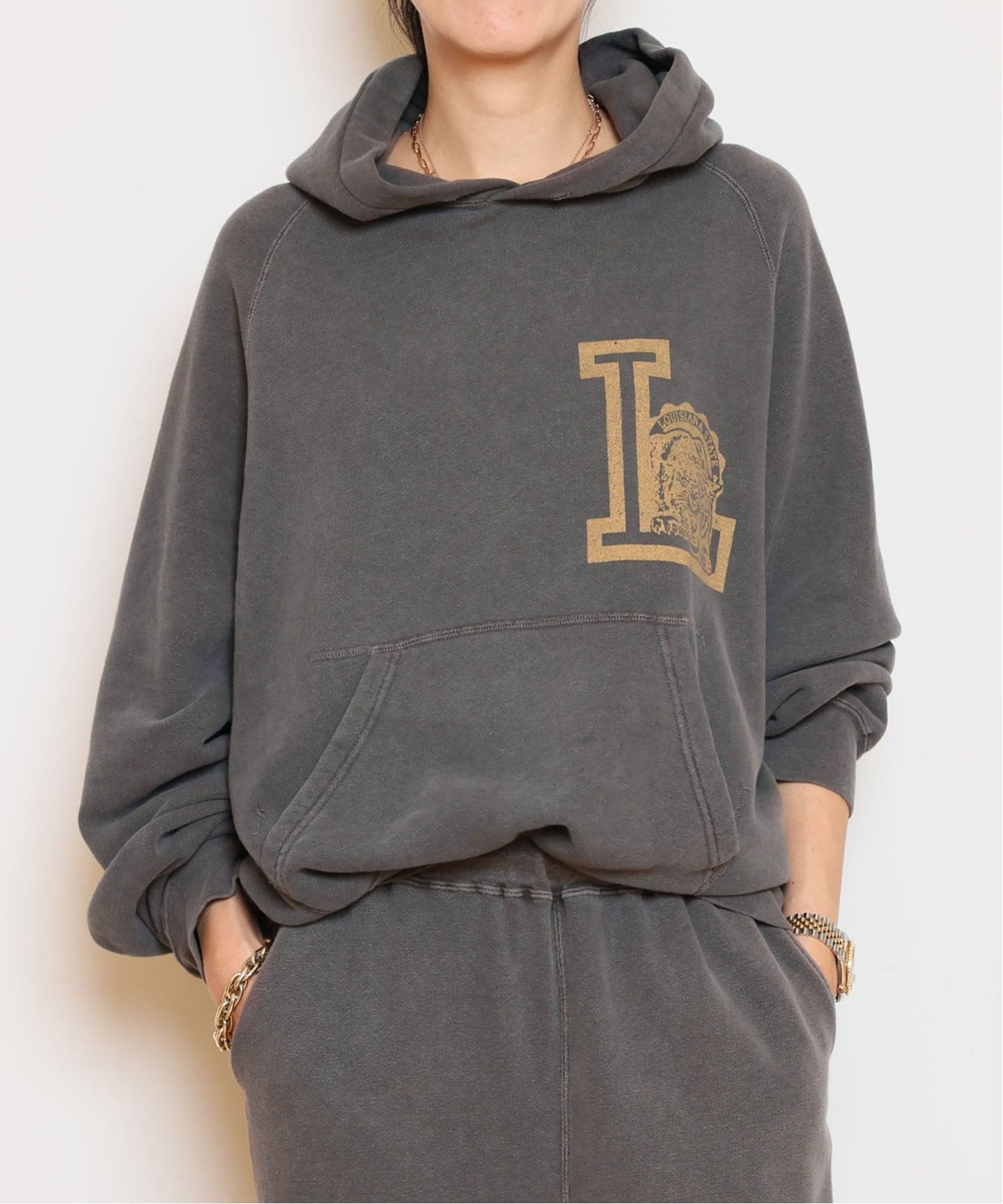 REMIREEF/レミリーフ　フーディ REMI RELIEF/レミレリーフ】LOGO フーディー（スウェット