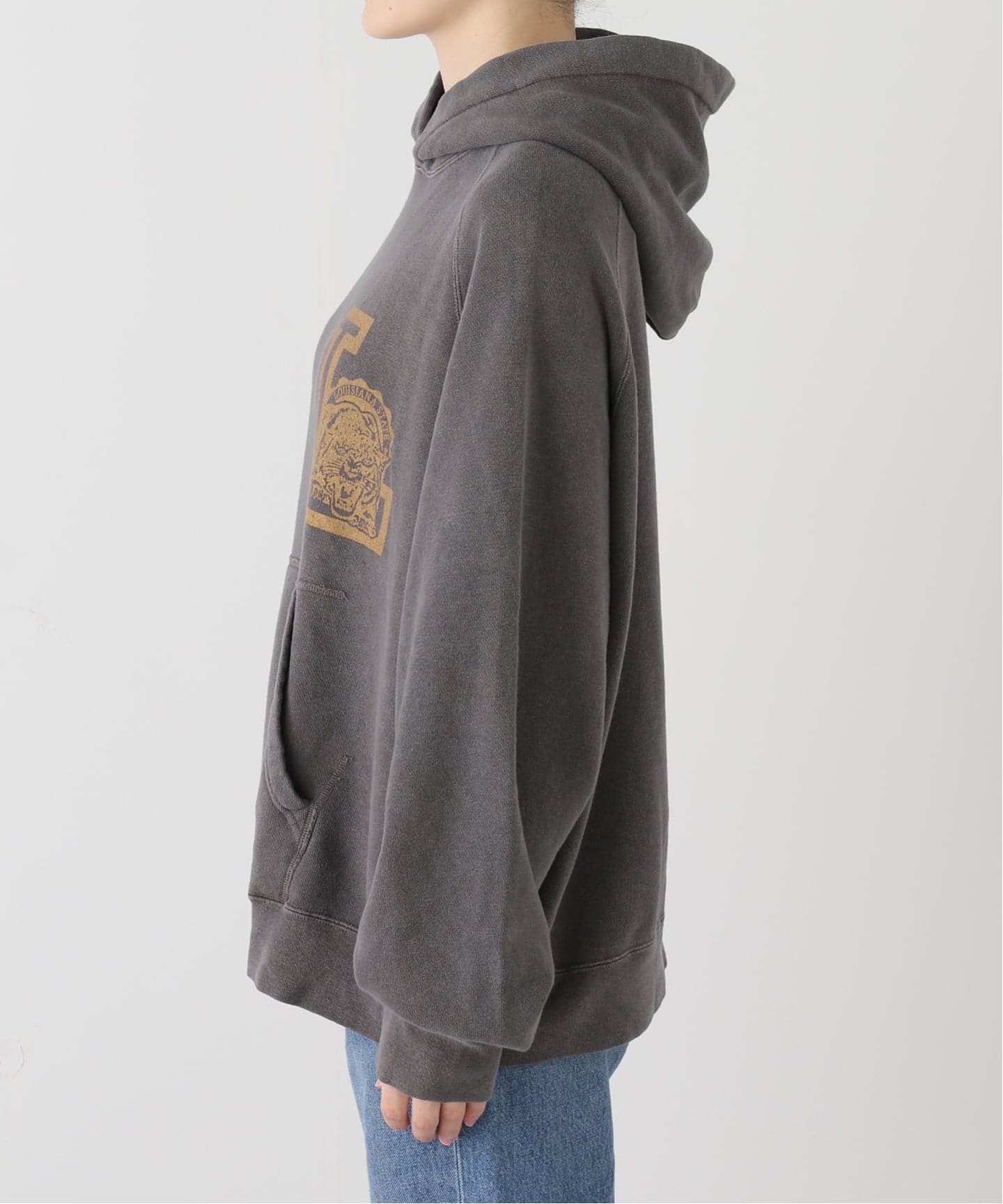 REMI RELIEF/レミレリーフ】LOGO フーディー（スウェット