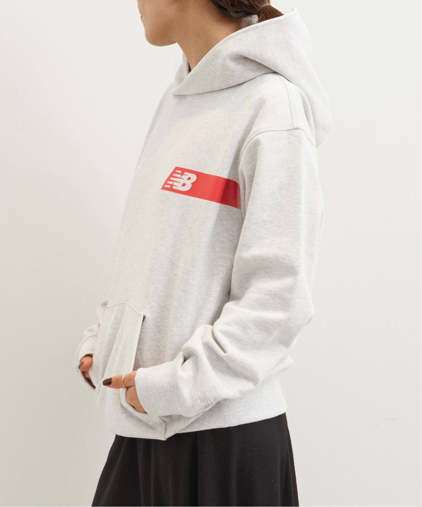 NEW BALANCE/ニューバランス】 Athleticsスウェットフーディー  