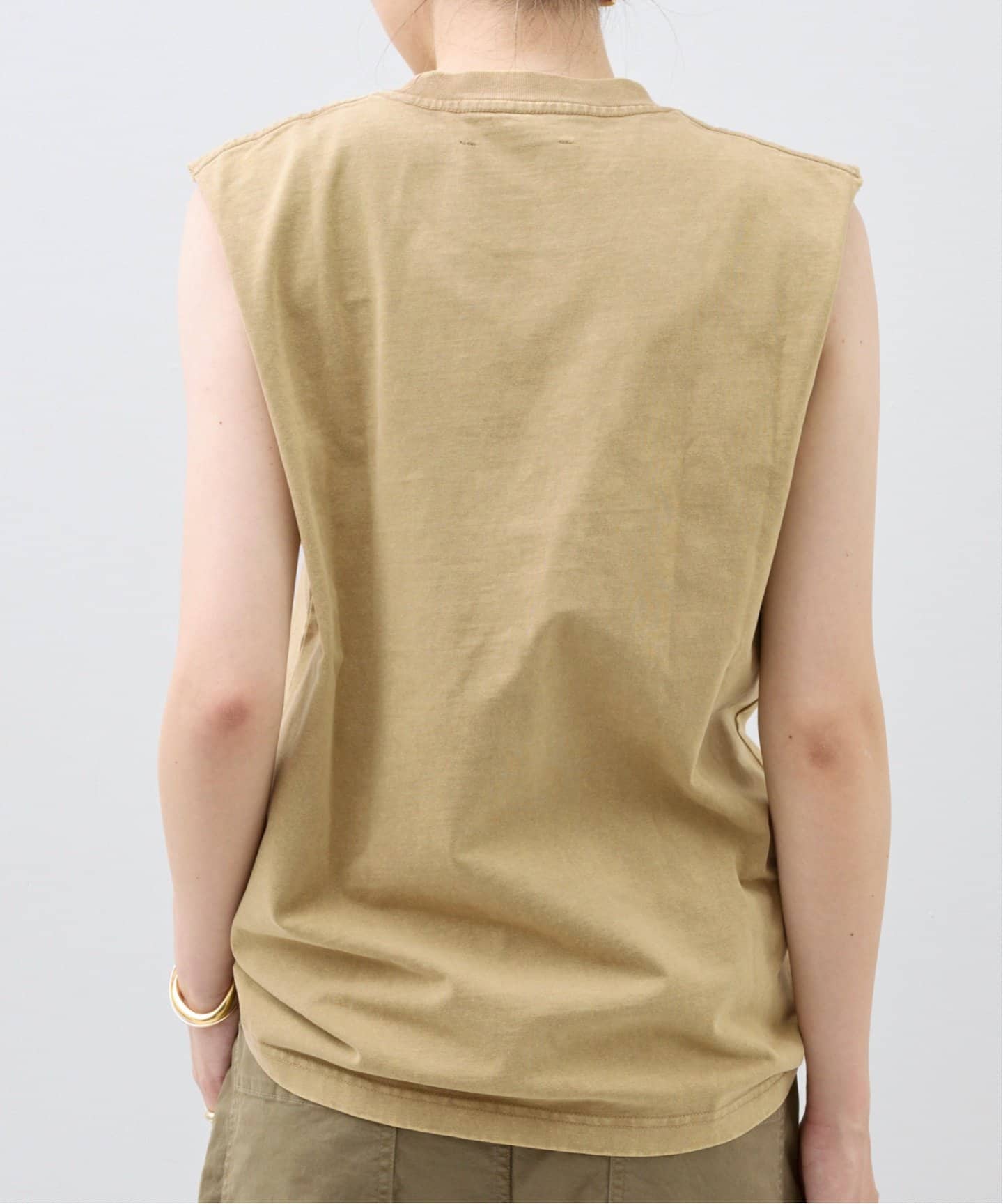 L&#39;Appartement DEUXIEME CLASSE - L&#39;Appartement 【PLEASURES/プレジャー】 LOGO TEE L'Appartement DEUXIEME CLASSE - アパルトモン ロゴ Tシャツ