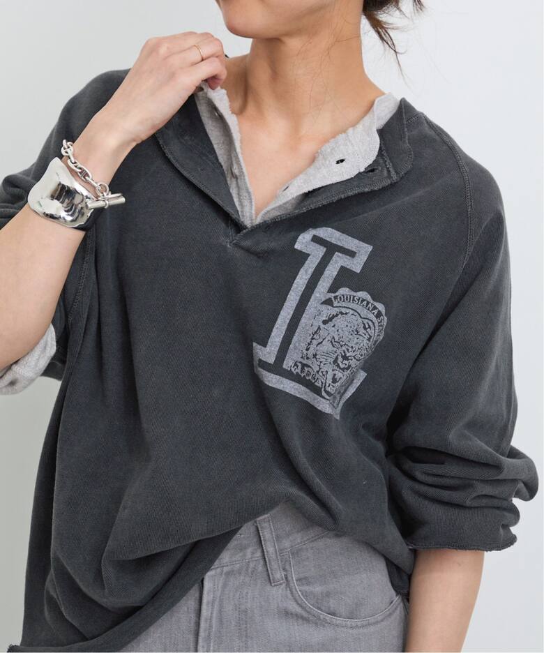 REMI RELIEF/レミ レリーフ】 HENLEY NECK PRINT TEE（Tシャツ 