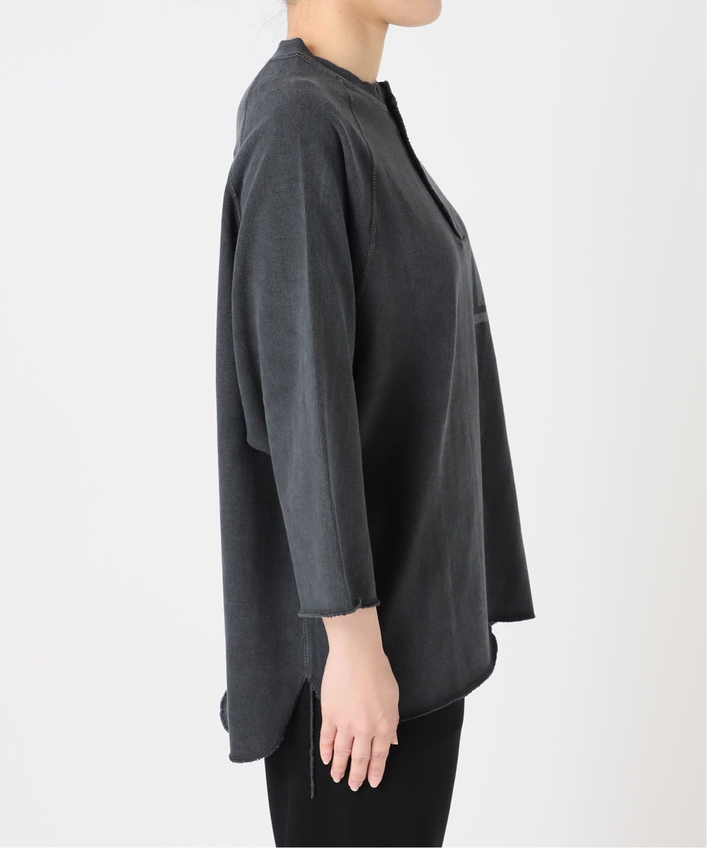 REMI RELIEF/レミ レリーフ】 HENLEY NECK PRINT TEE（Tシャツ