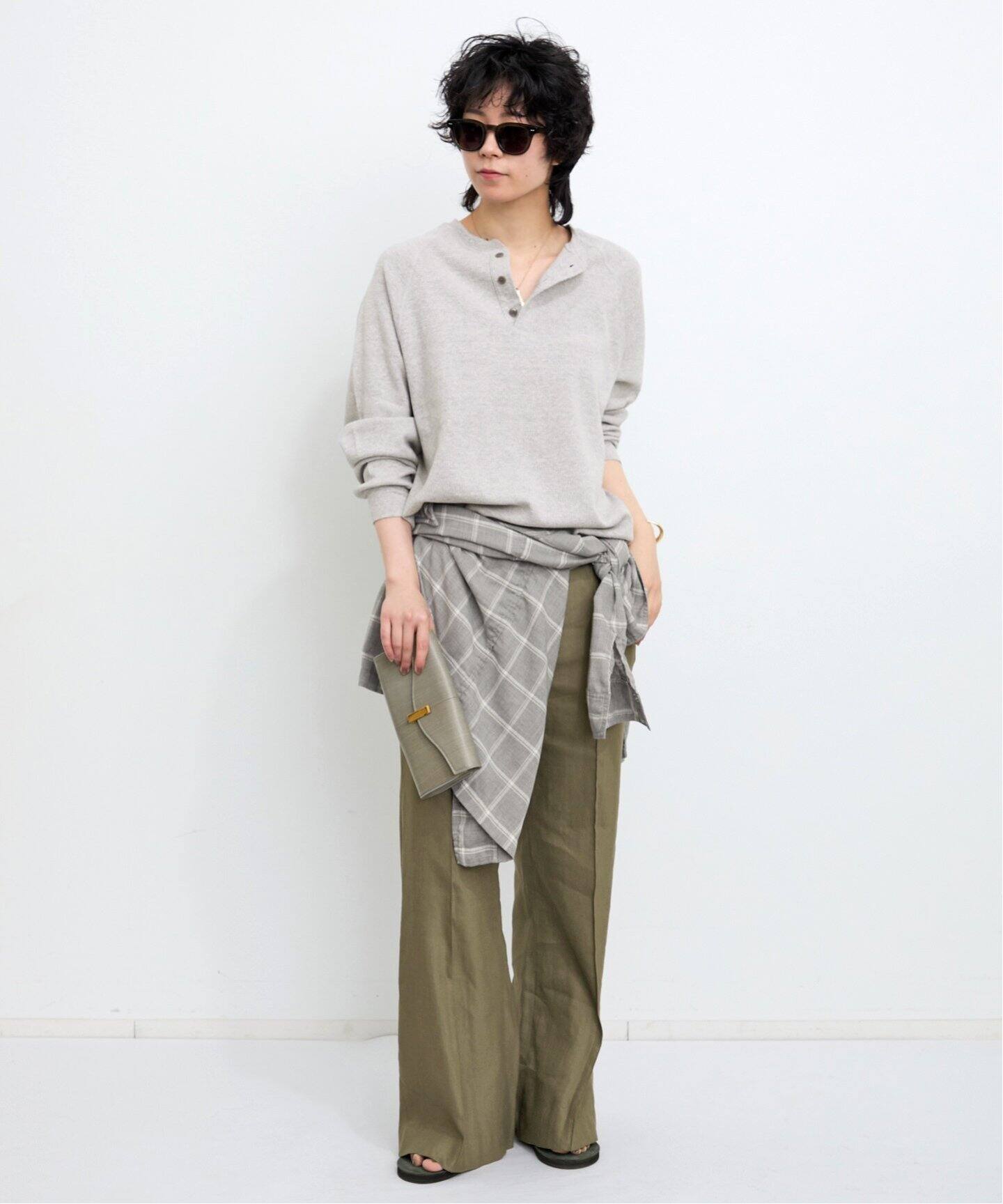 アパルトモン　レミレリーフ　 LONG SLEEVE TEE REMI RELIEF/レミ レリーフ】 W TUCK HENLEY NECK LONGSLEEVE