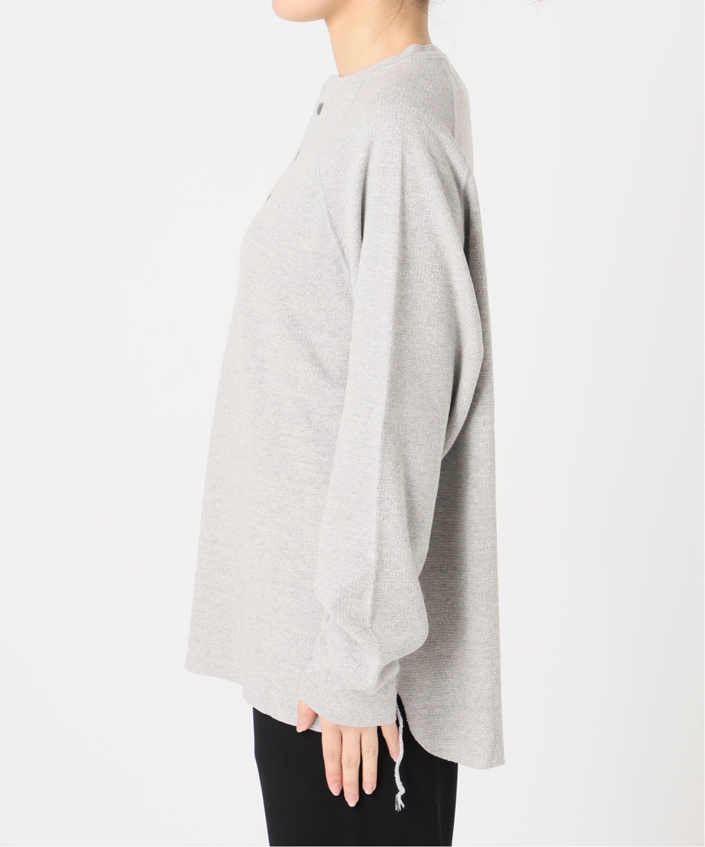 【みぃ】アパルトモン　レミレリーフ　ロングTシャツ REMI RELIEF/レミ レリーフ】 W TUCK HENLEY NECK LONGSLEEVE