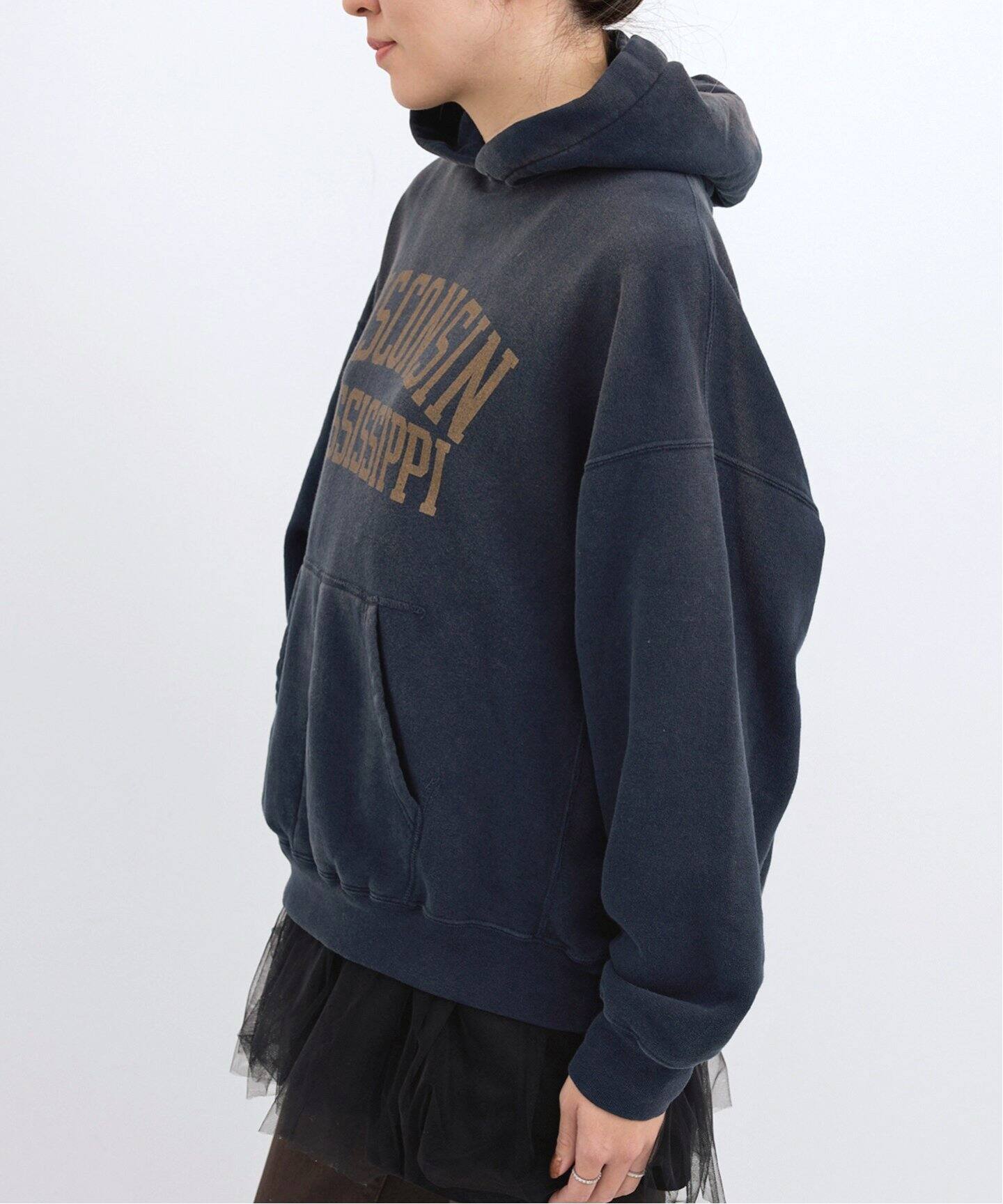REMI RELIEF/レミ レリーフ】 SUNBURN HOODIE（Tシャツ／カットソー  