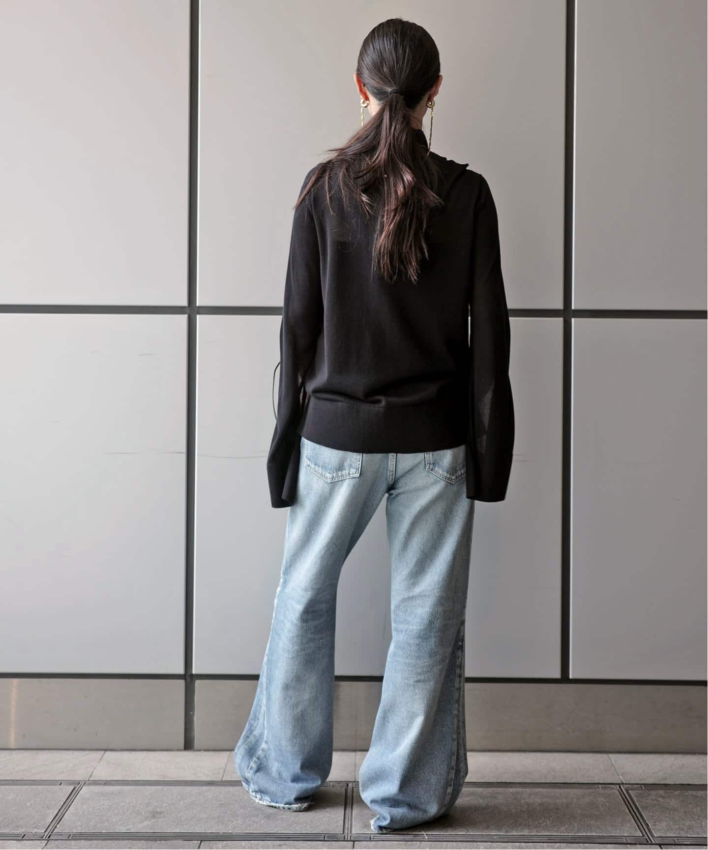 TOTEME/トーテム】SLIT SLEEVE TURTLENECK（ニット／セーター