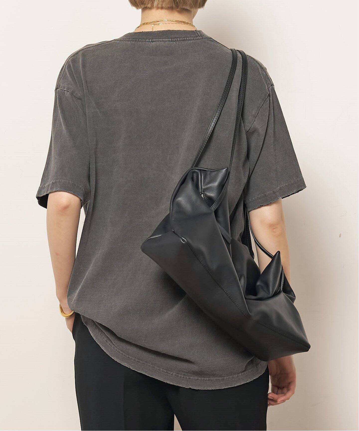 STUDIO WEAREALLANIMALS】This Is Not Tsh（Tシャツ／カットソー）｜AP