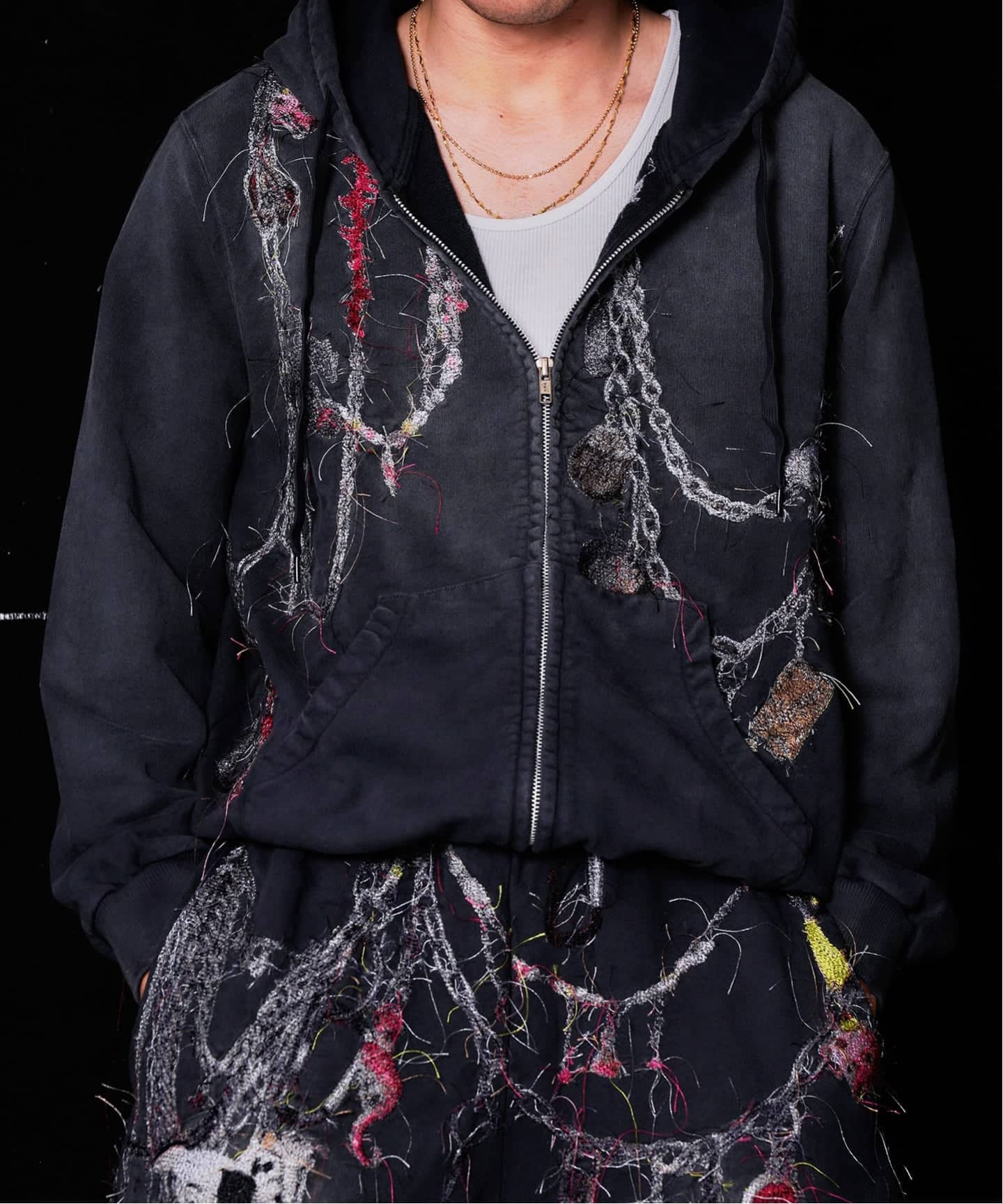 トップス doublet BURNING EMBROIDERY ZIP UP HOODIE doublet＞EMBROIDERED CHAIN ZIP-UP HOODIE | MAKES ONLINE STORE