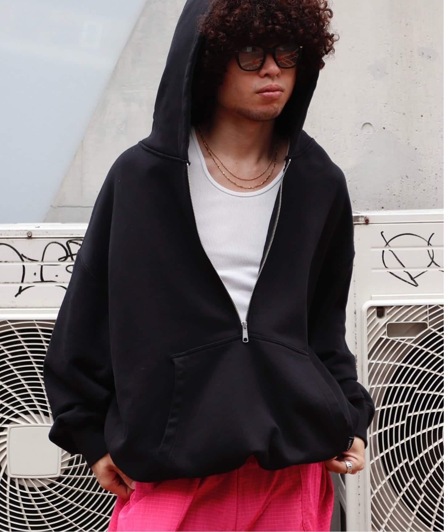 TENHALF / テンハーフ HALF ZIPPER HOODIE（Tシャツ／カットソー