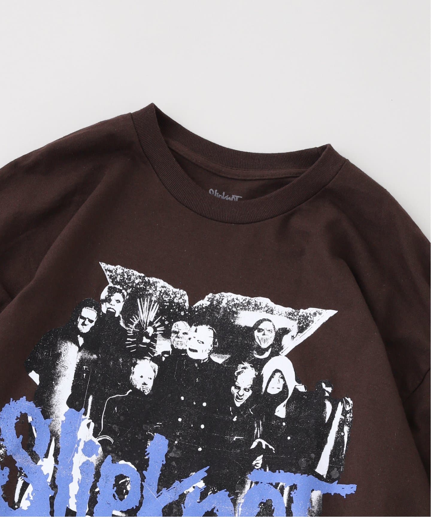PLEASURES x Slipknot 限定コラボ COMPASS グラフィック Tシャツ Pleasures x Slipknot Compass Tee | Burgundy