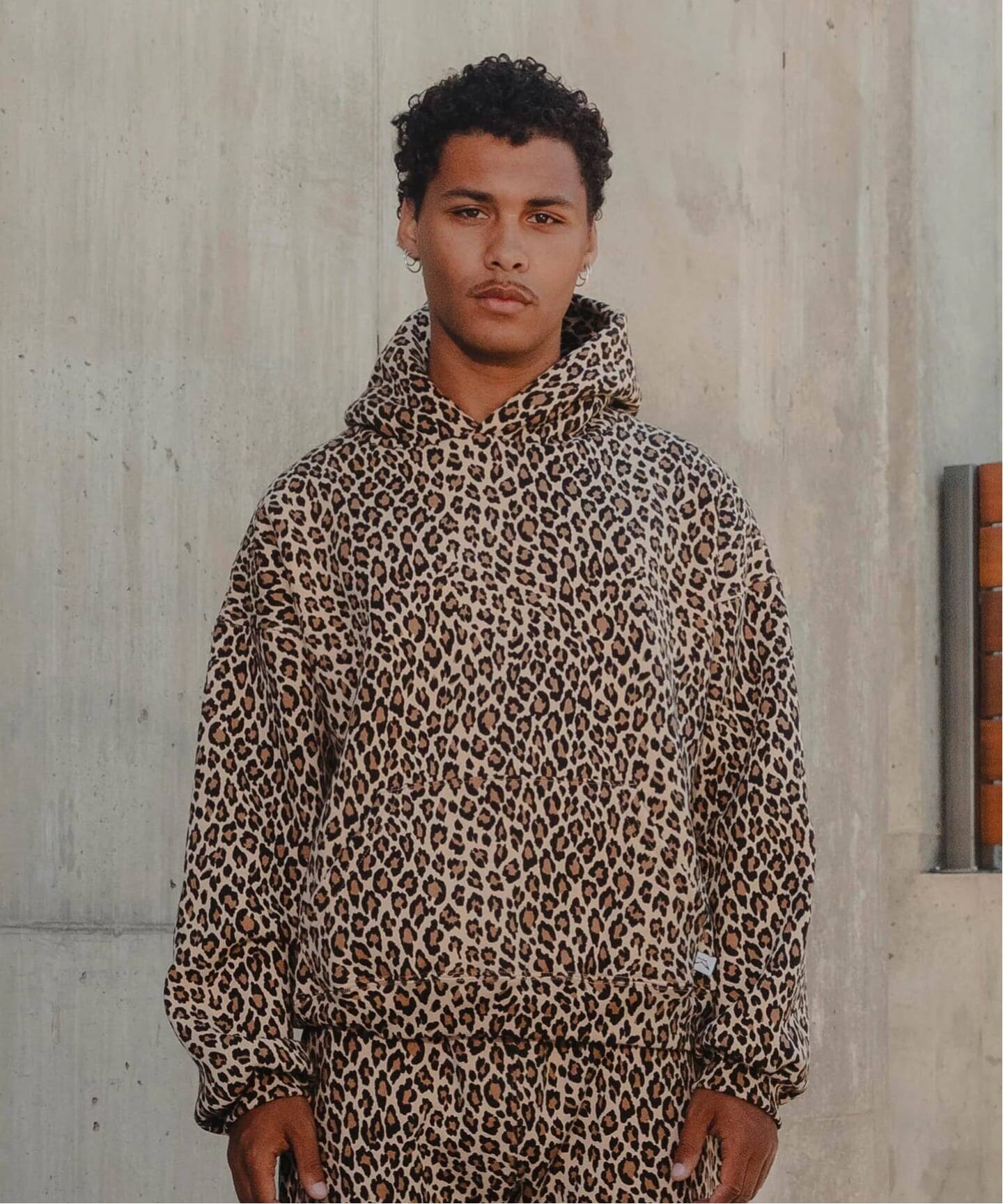 AKIMBO CLUB / アキンボクラブ HOODIE / LEOPARD（パーカー）｜WISM