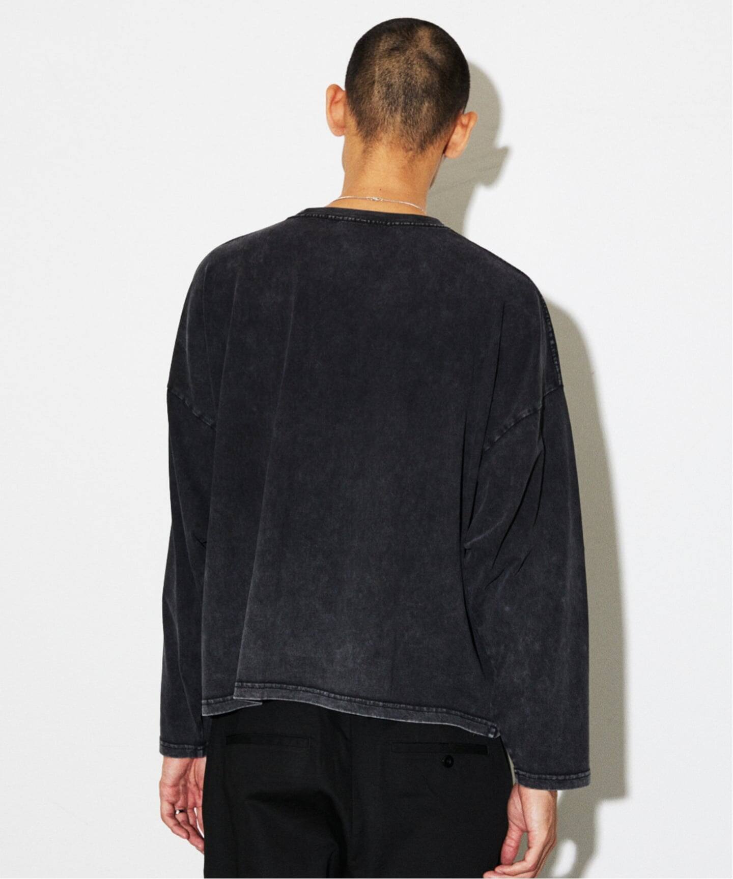 ルーズフィット クロップド ロンT / 短丈（Tシャツ／カットソー