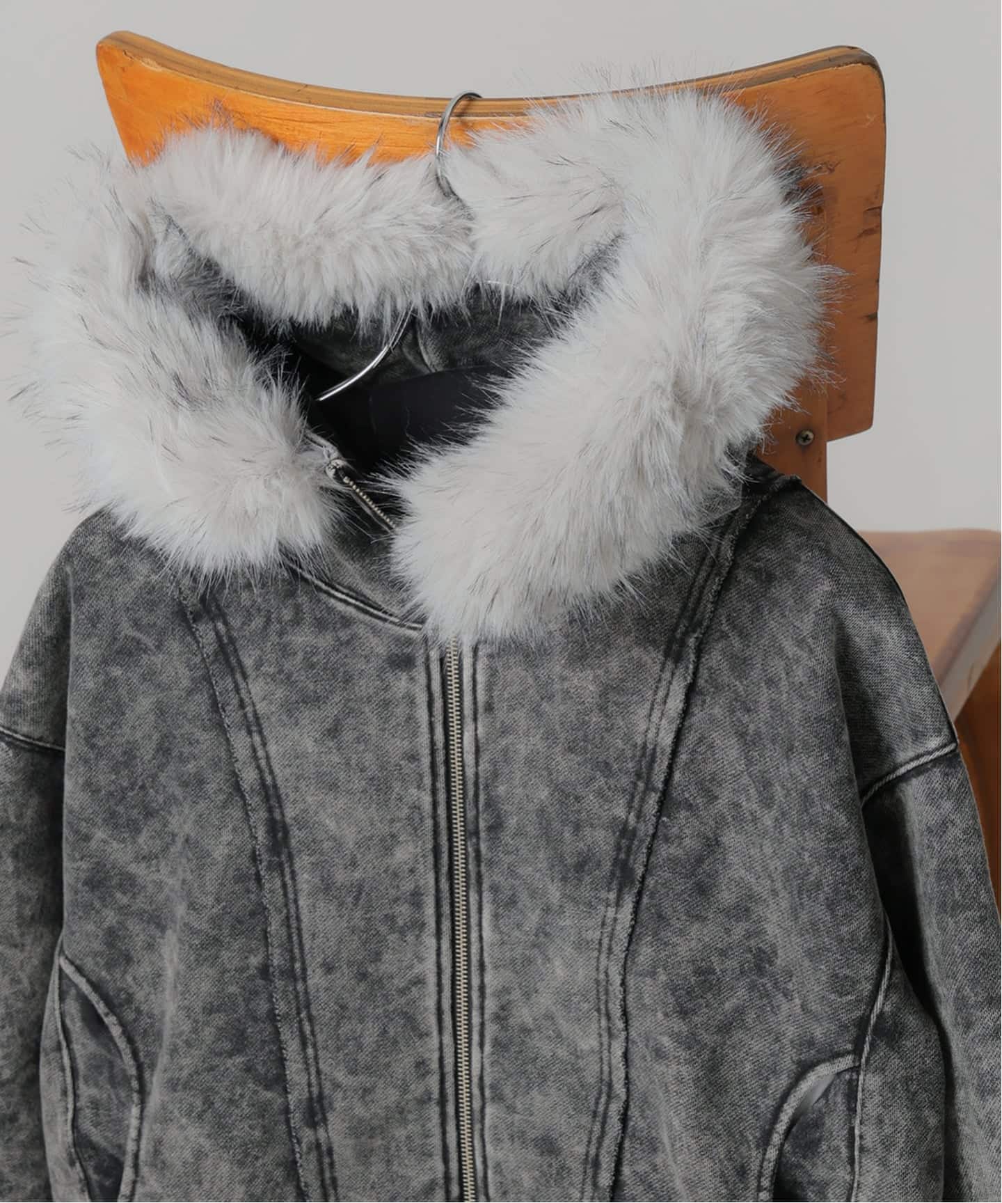 ウォッシュ加工 ファー ジップパーカー / Washed Faux Fur Zip Hoodie