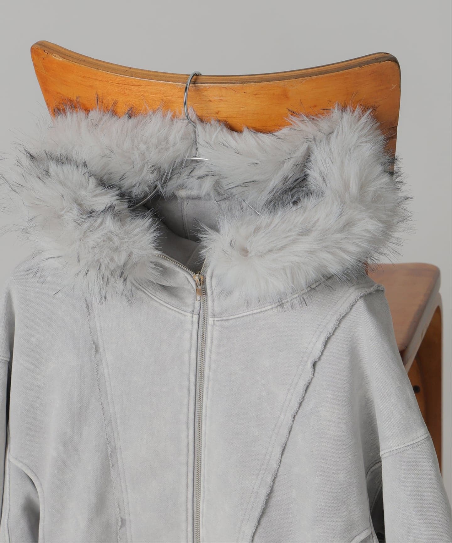 ウォッシュ加工 ファー ジップパーカー / Washed Faux Fur Zip Hoodie