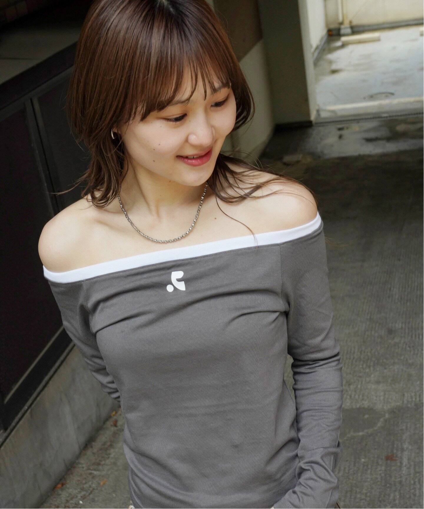 Rest&Recreation/レストアンドレクリエーション】OFF-SHOULDER TOP（T 