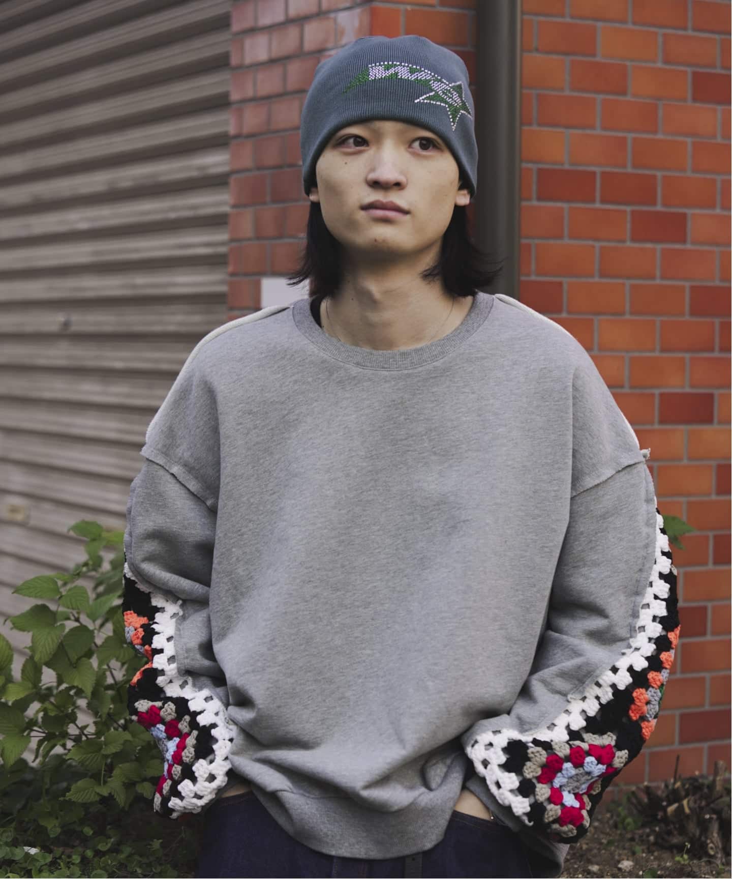 DISCOVERED / ディスカバード CROCHET SLEEVE SWEAT（スウェット