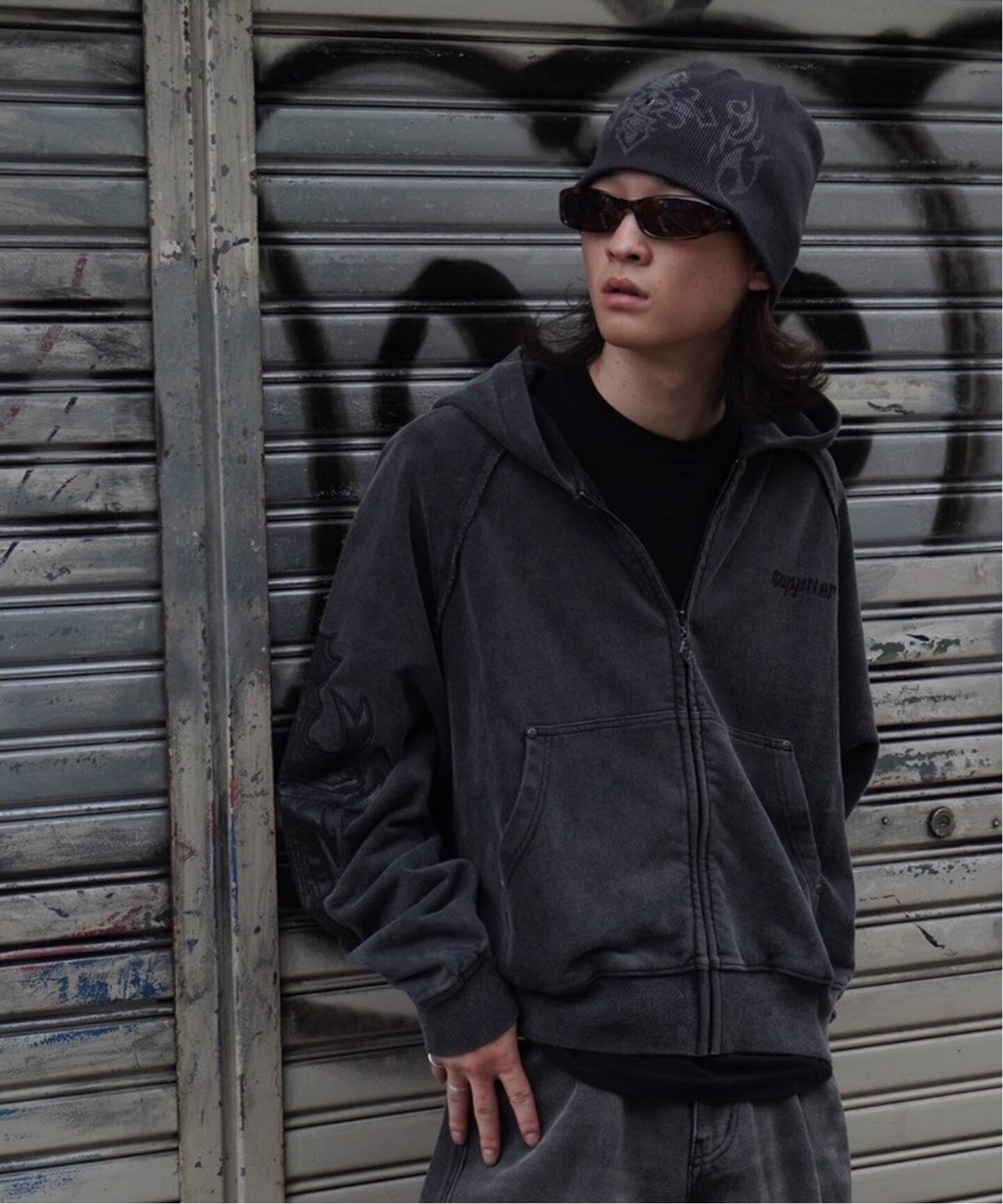 SUPPLIER / サプライヤー DAGGER LEATHER PATCH ZIP HOODIE（パーカー