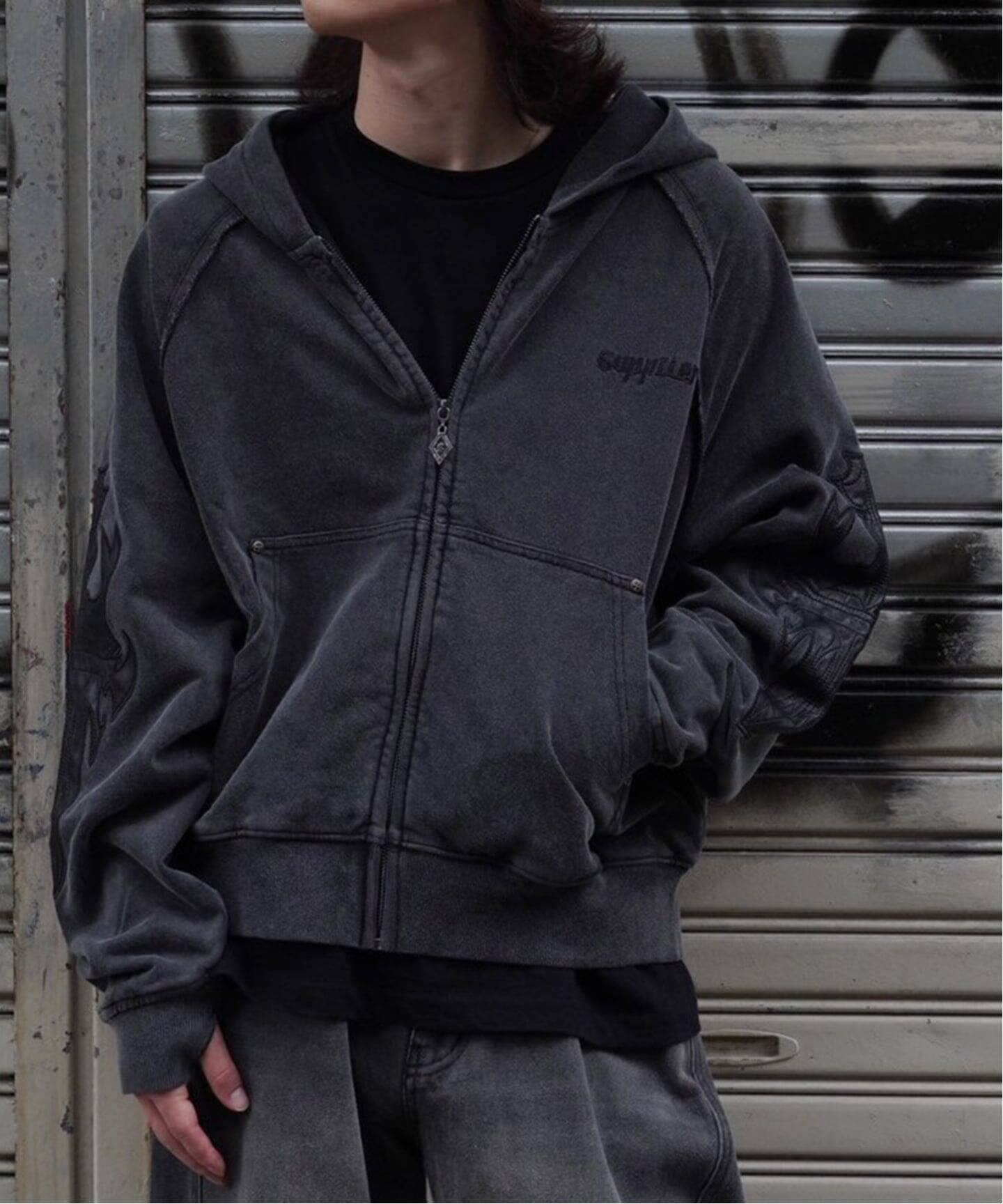 SUPPLIER / サプライヤー DAGGER LEATHER PATCH ZIP HOODIE（パーカー