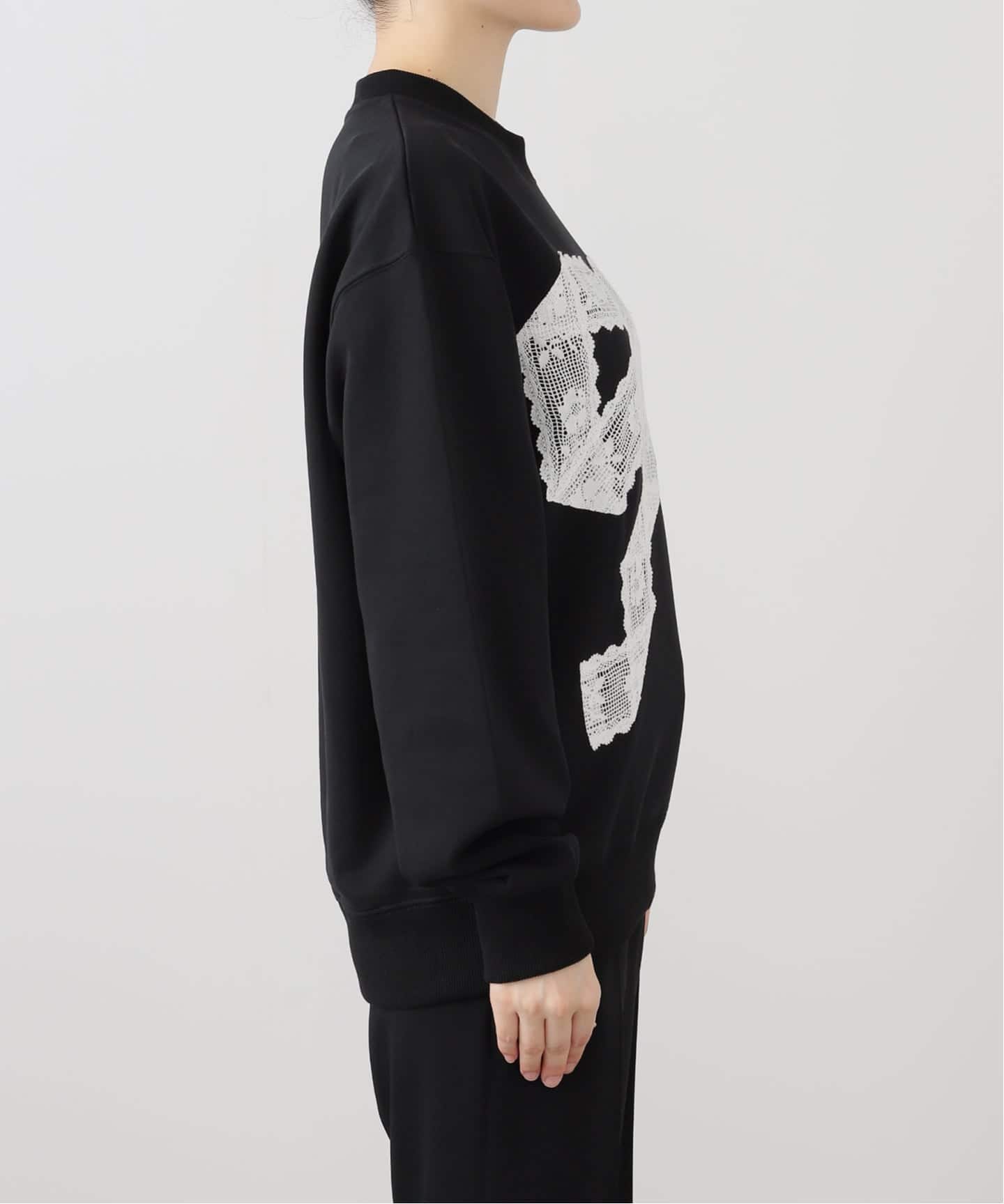 追加》【Yuhan Wang for LULU】lace bow sweatshirt（スウェット