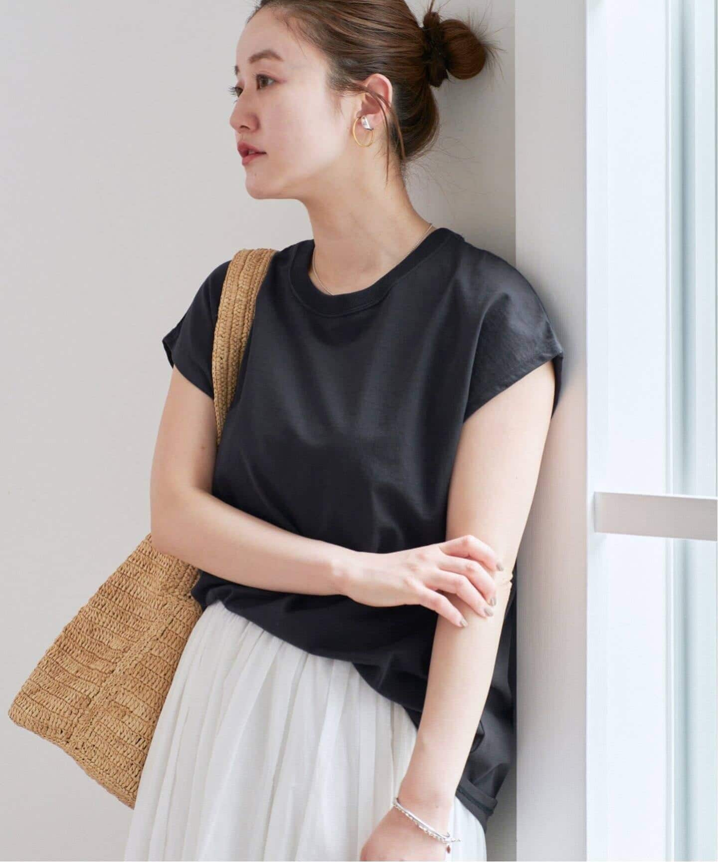 Oriechan タグあり美品 IENA ラウンドテールプルオーバー Oriechan様専用 タグあり美品 IENA ラウンドテールプルオーバー
