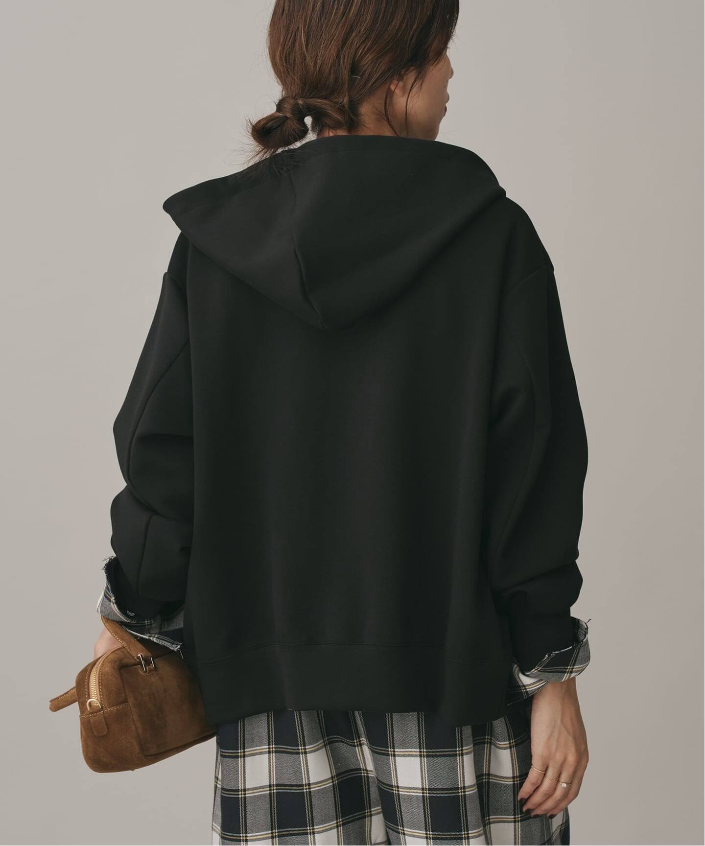 ベアWニットコンパクトジップアップフーディー（パーカー）｜IENA