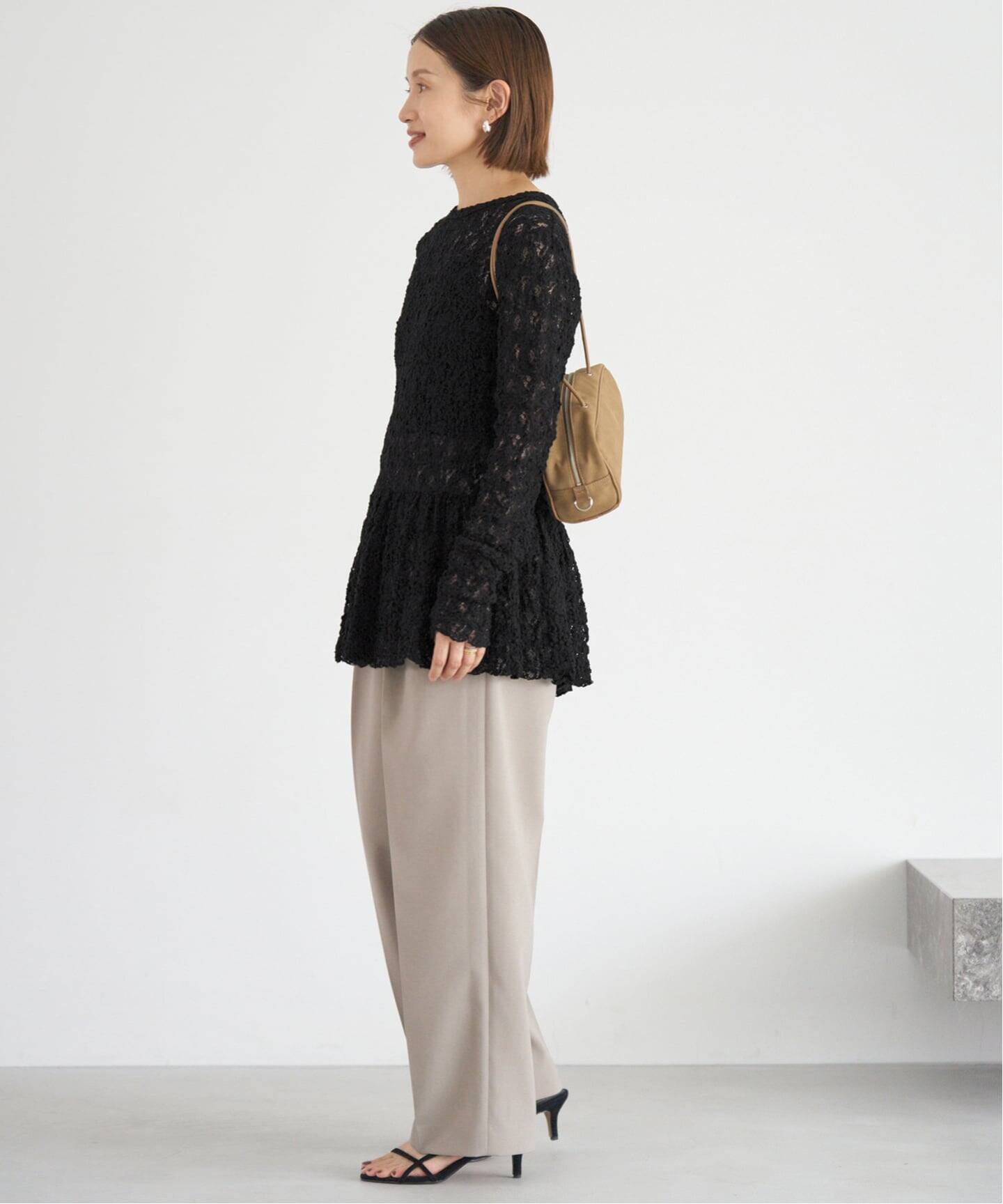 Flowerストレッチレース ペプラムプルオーバー（Tシャツ／カットソー