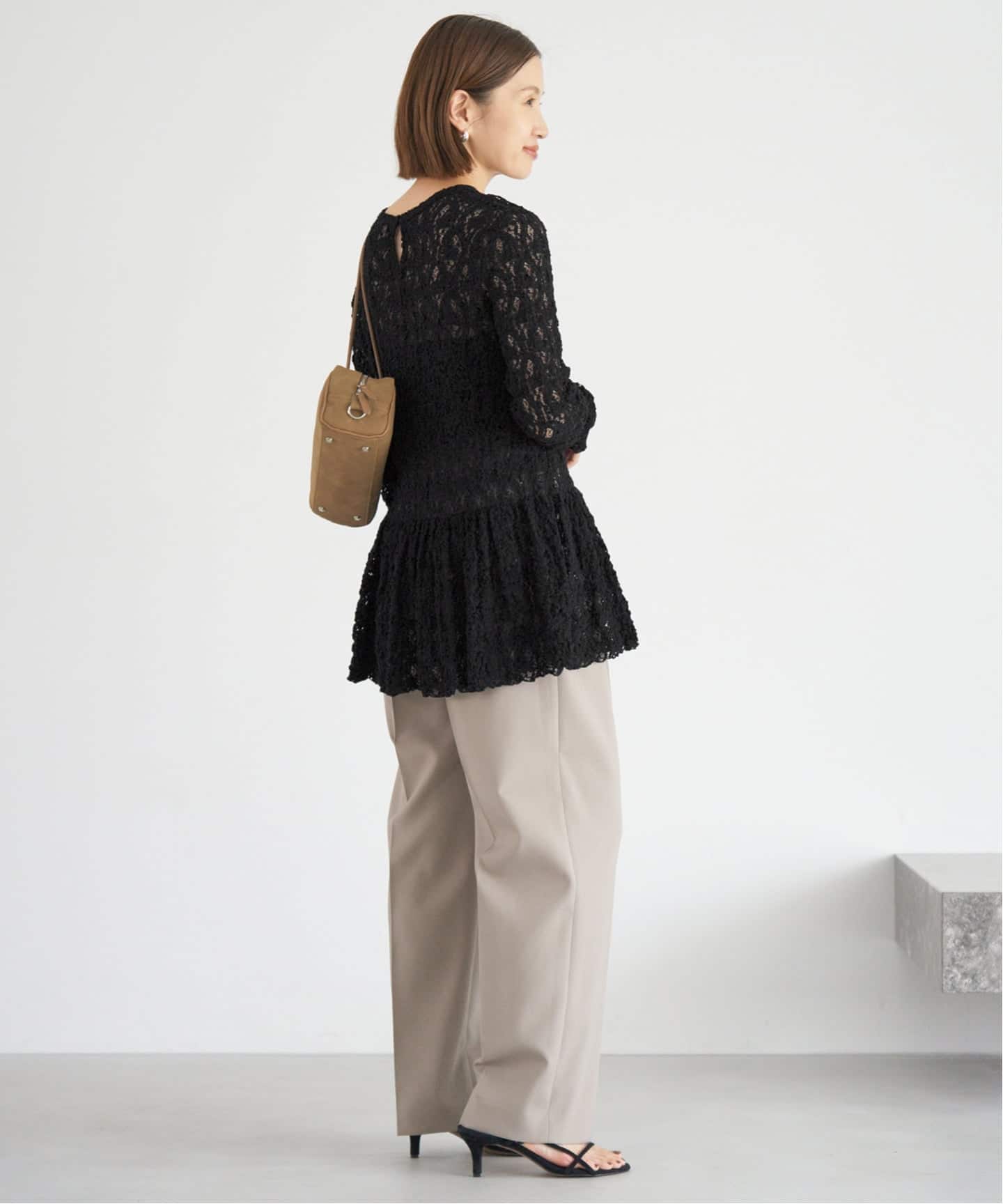 Flowerストレッチレース ペプラムプルオーバー（Tシャツ