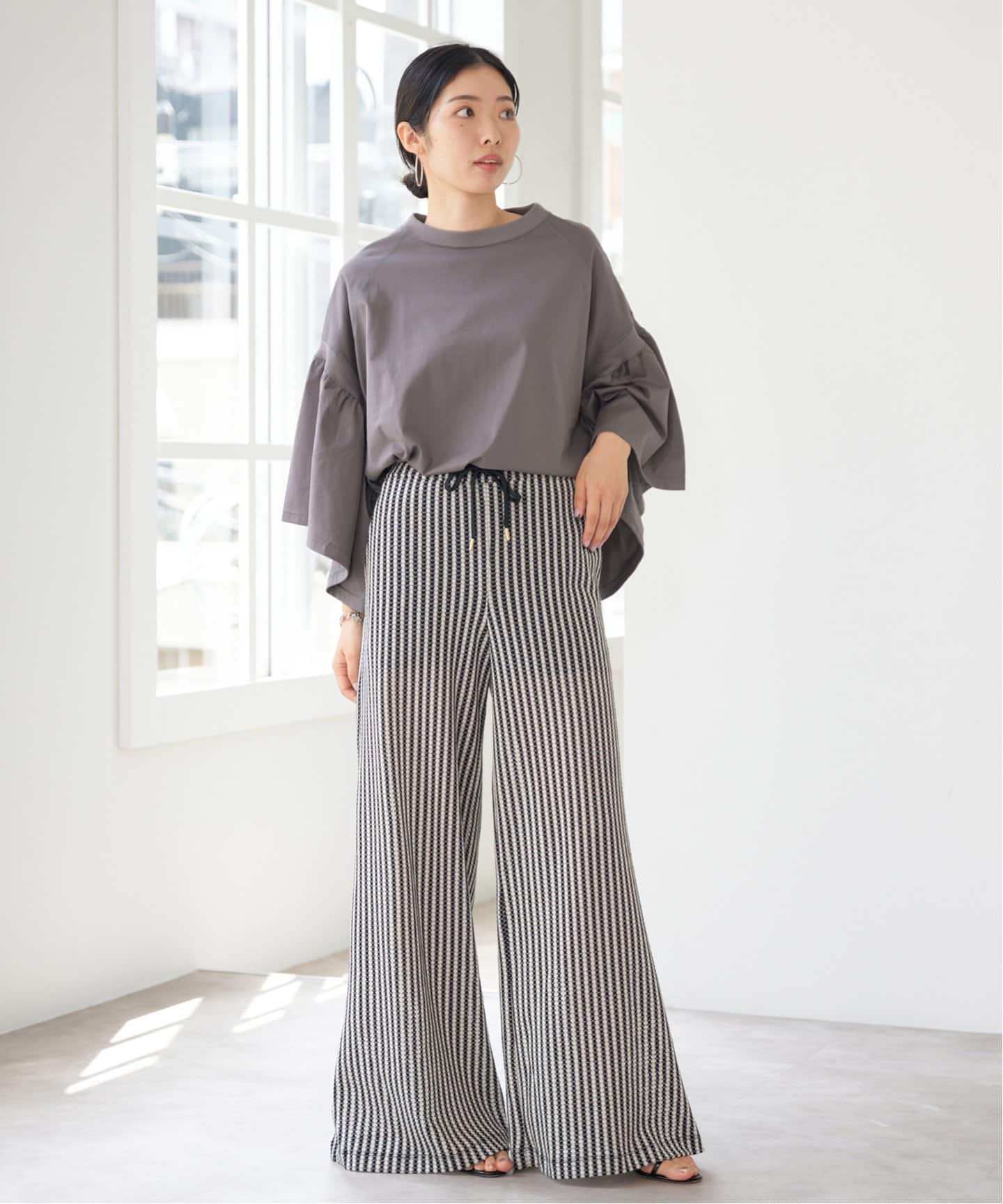 コグザビックスモーク IENAイエナ COGTHEBIGSMOKE/コグザビッグスモーク LAURA GATHERED SLV TOP