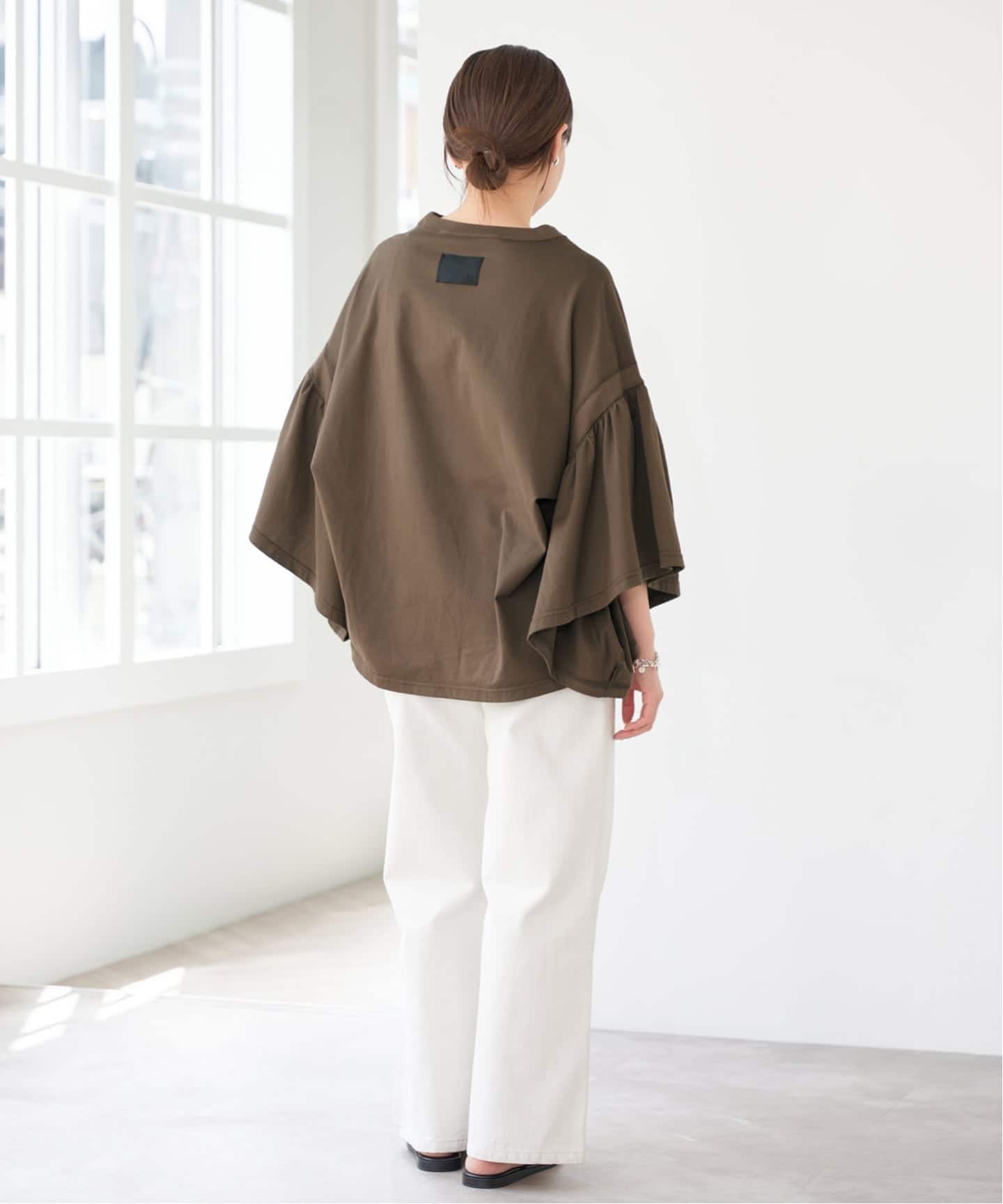 コグザビックスモーク　IENAイエナ COGTHEBIGSMOKE/コグザビッグスモーク LAURA GATHERED SLV TOP