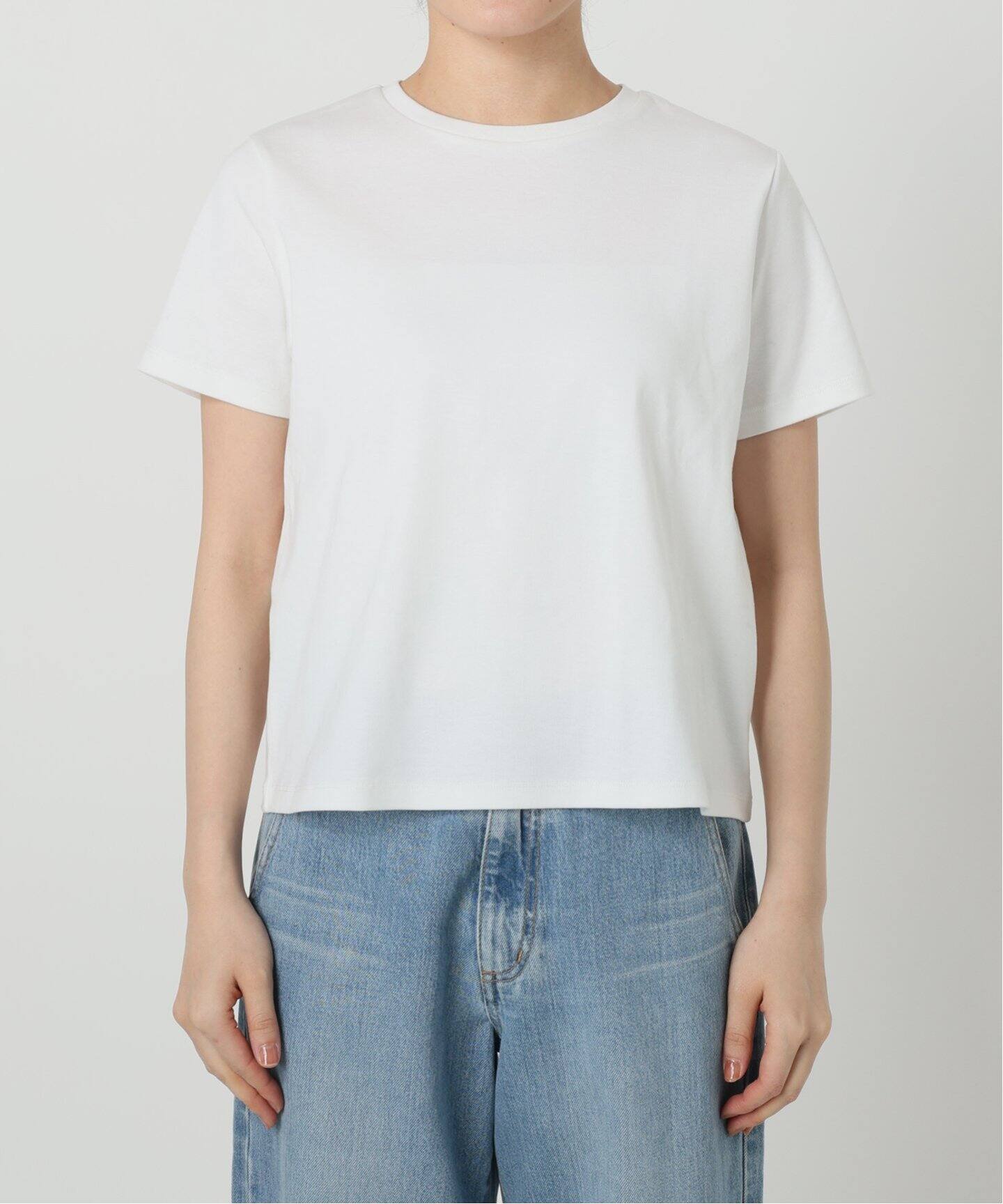 IENA J.B.ATTIRE別注 Cannes コンパクトTシャツ ホワイト J.B.ATTIRE/ジェービーアタイア 別注 Cannes コンパクトTシャツ