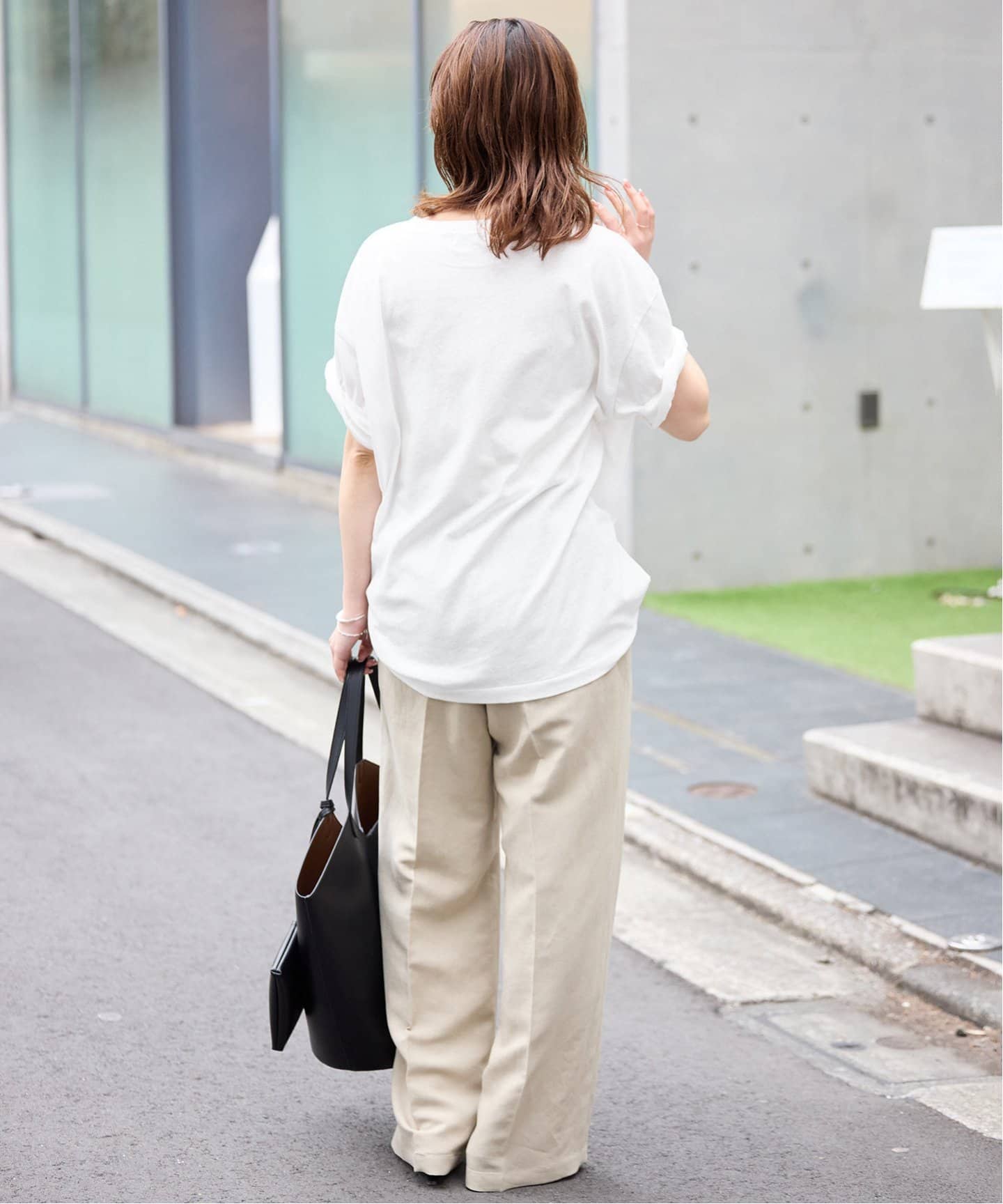 IENA LA BOUCLE  BIGロゴTシャツ【ホワイト】未使用 ビンテージライクBIGロゴTEE（Tシャツ／カットソー）｜SLOBE IENA