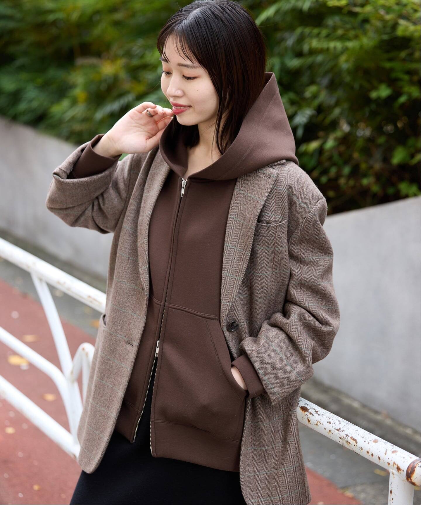 WEB限定カラー有り》ボリュームジップアップフーディー