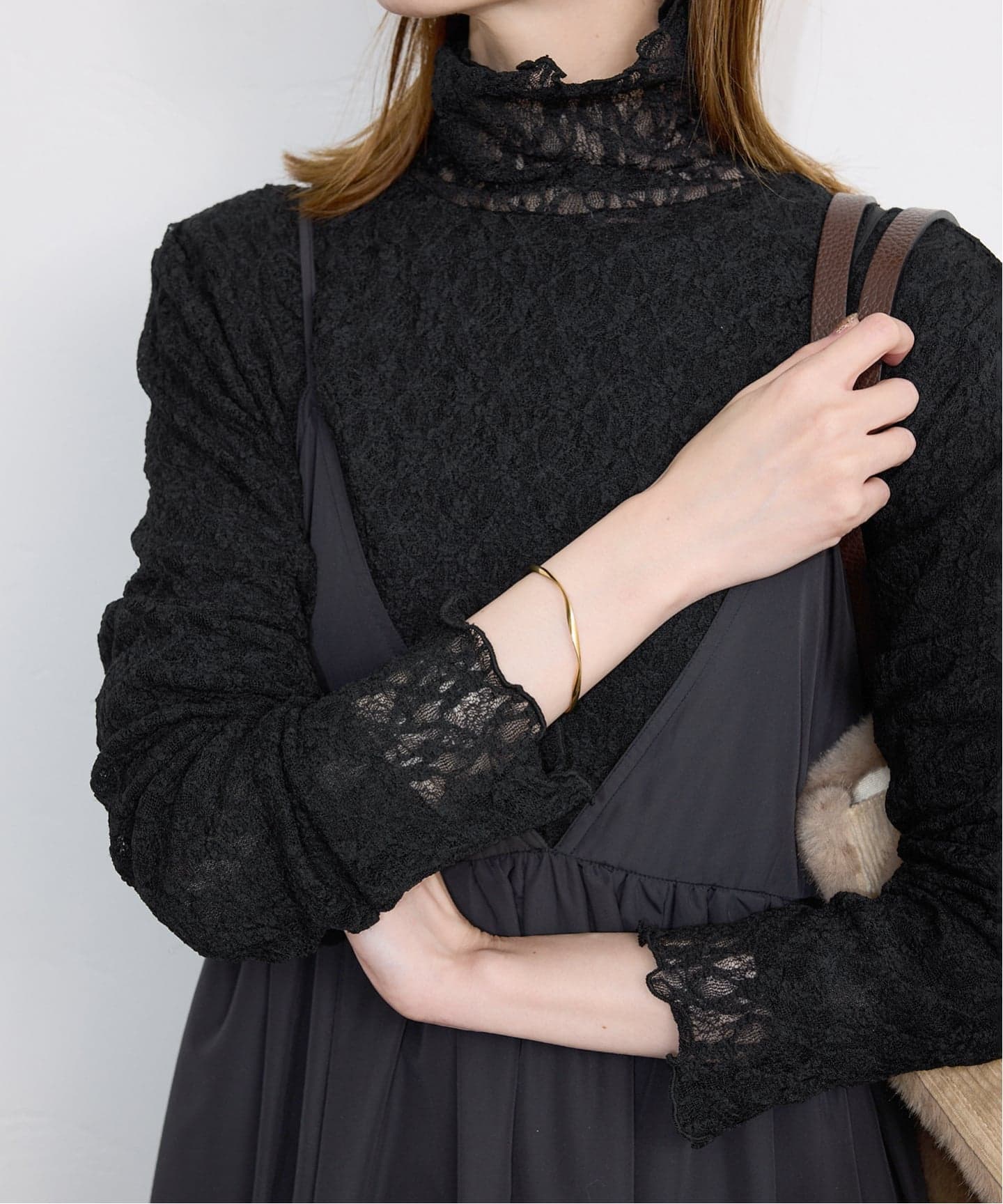 ストレッチレースタートルプルオーバー（Tシャツ／カットソー）｜SLOBE