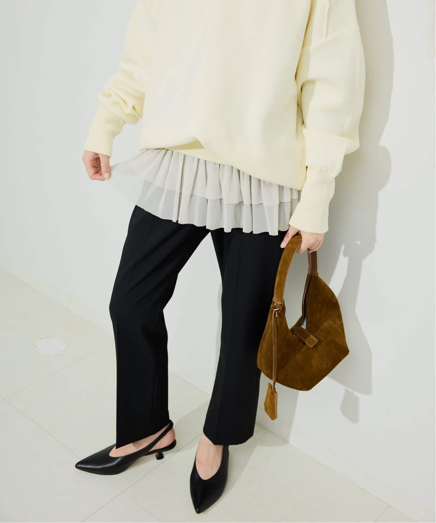 ヘムラッフルチュールプルオーバー（Tシャツ／カットソー）｜SLOBE