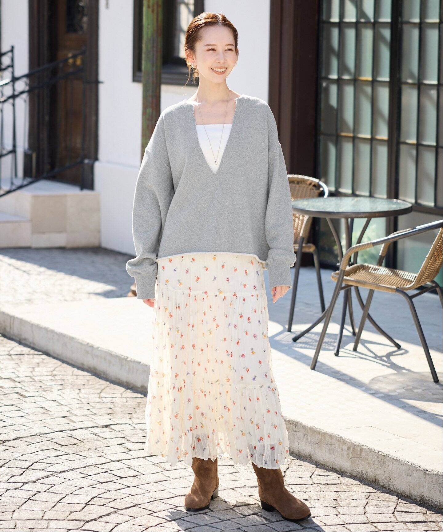 SLOBE IENA（スローブイエナ）の「Sawaguchi .Vネックスウェット