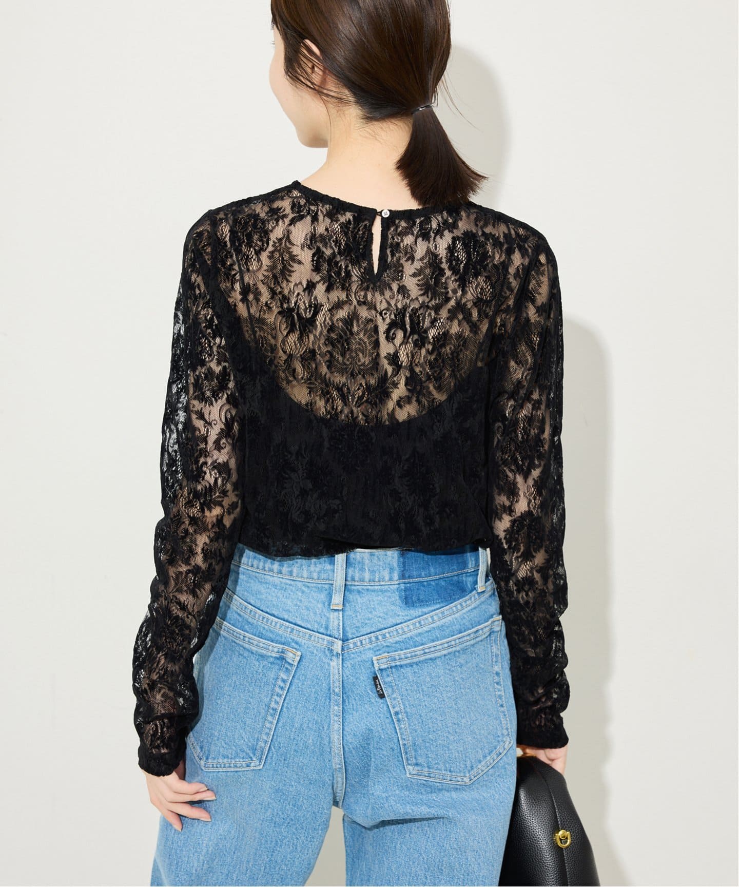 SLOBE IENA レースフロッキープルオーバー ホワイト　後ろボタン レースフロッキープルオーバー（Tシャツ／カットソー）｜SLOBE IENA