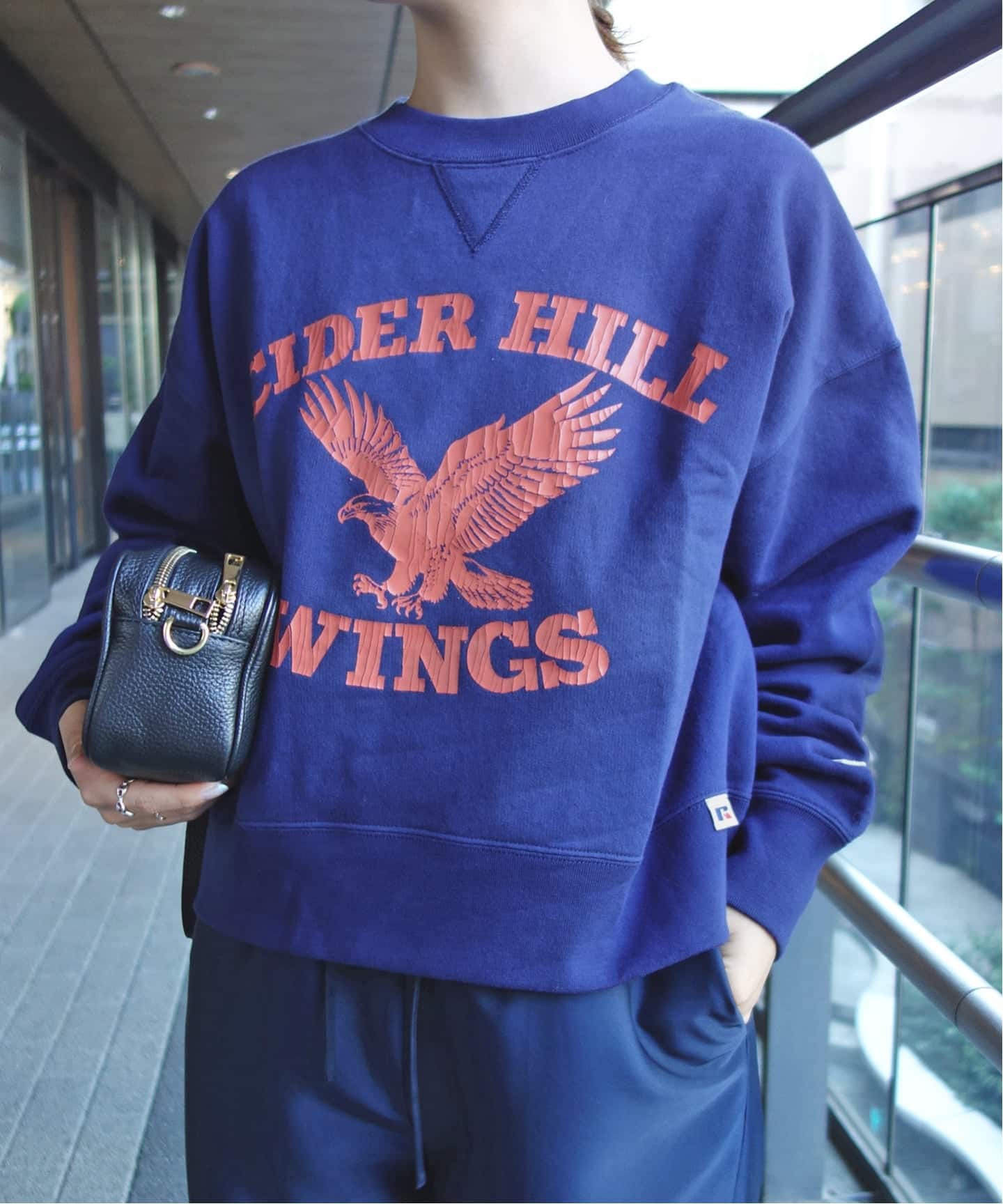 ラッセルノ　フラグローズロゴ　インナーニット　Ｌサイズ相当　青 RUSSELL ATHLETIC/ラッセルアスレチック ロゴスウェット RCW-25717