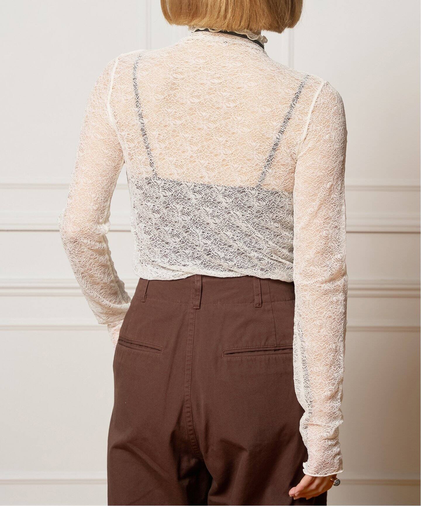 イエナ ラブークル タイプライター フリンジ Vネック ブラウス レース 白 IENA LA BOUCLE（イエナラブークル）の「IENA LA BOUCLE タイプ